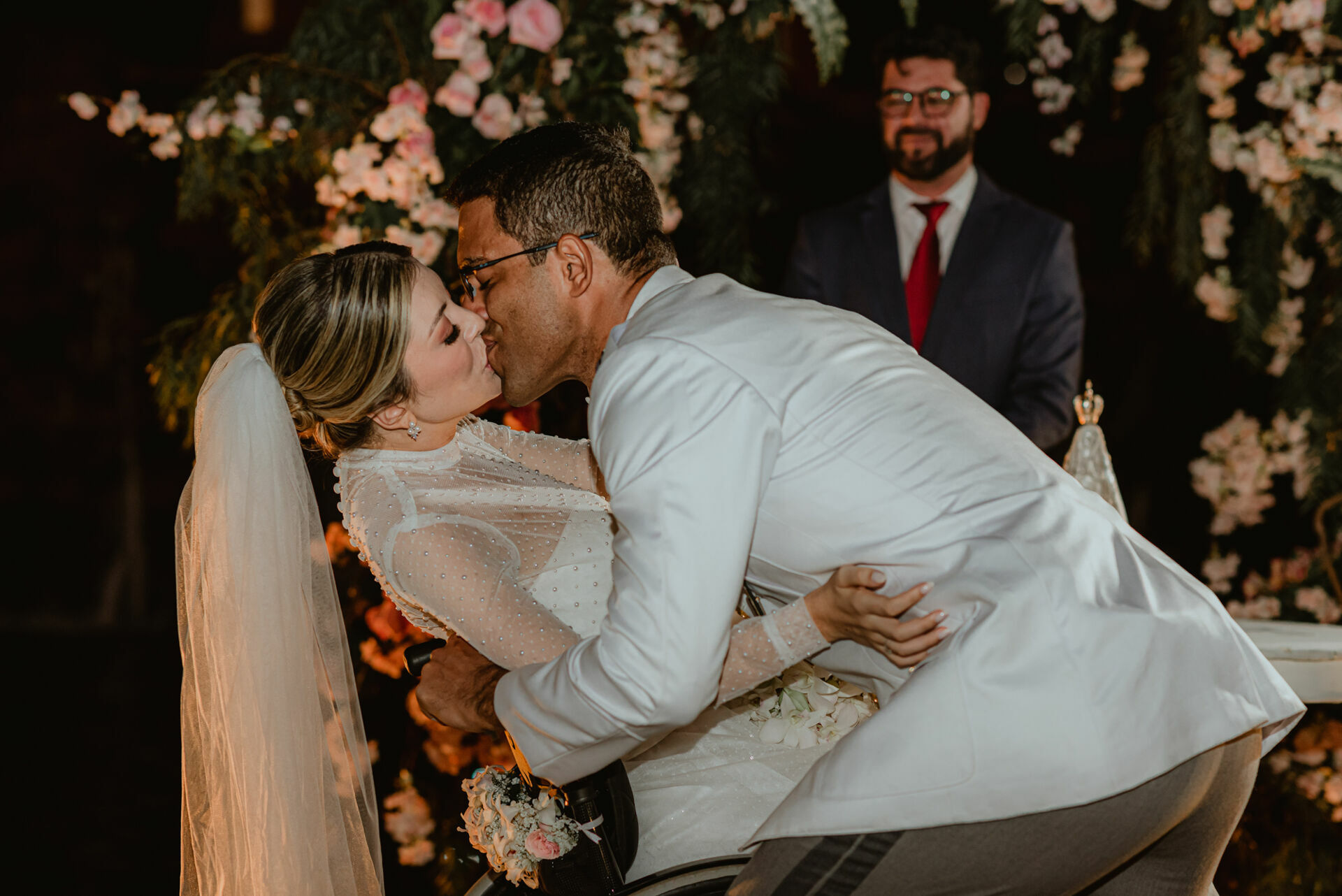 Foto Paraquedista que ficou tetraplégica se casa em uma linda cerimônia em fim de tarde na Fazenda Nova Conceição em Goiás - Raquel e Lages - Imagem 62