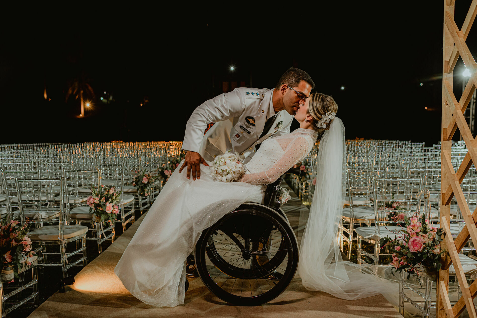 Foto Paraquedista que ficou tetraplégica se casa em uma linda cerimônia em fim de tarde na Fazenda Nova Conceição em Goiás - Raquel e Lages - Imagem 66