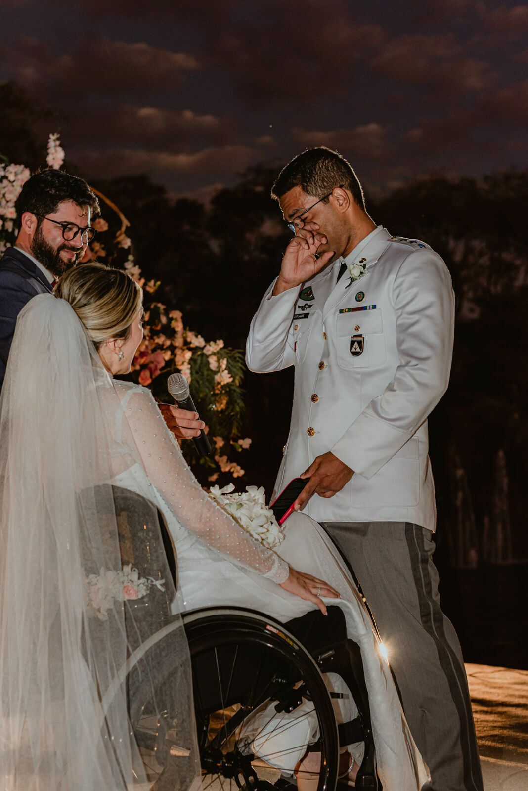 Foto Paraquedista que ficou tetraplégica se casa em uma linda cerimônia em fim de tarde na Fazenda Nova Conceição em Goiás - Raquel e Lages - Imagem 63