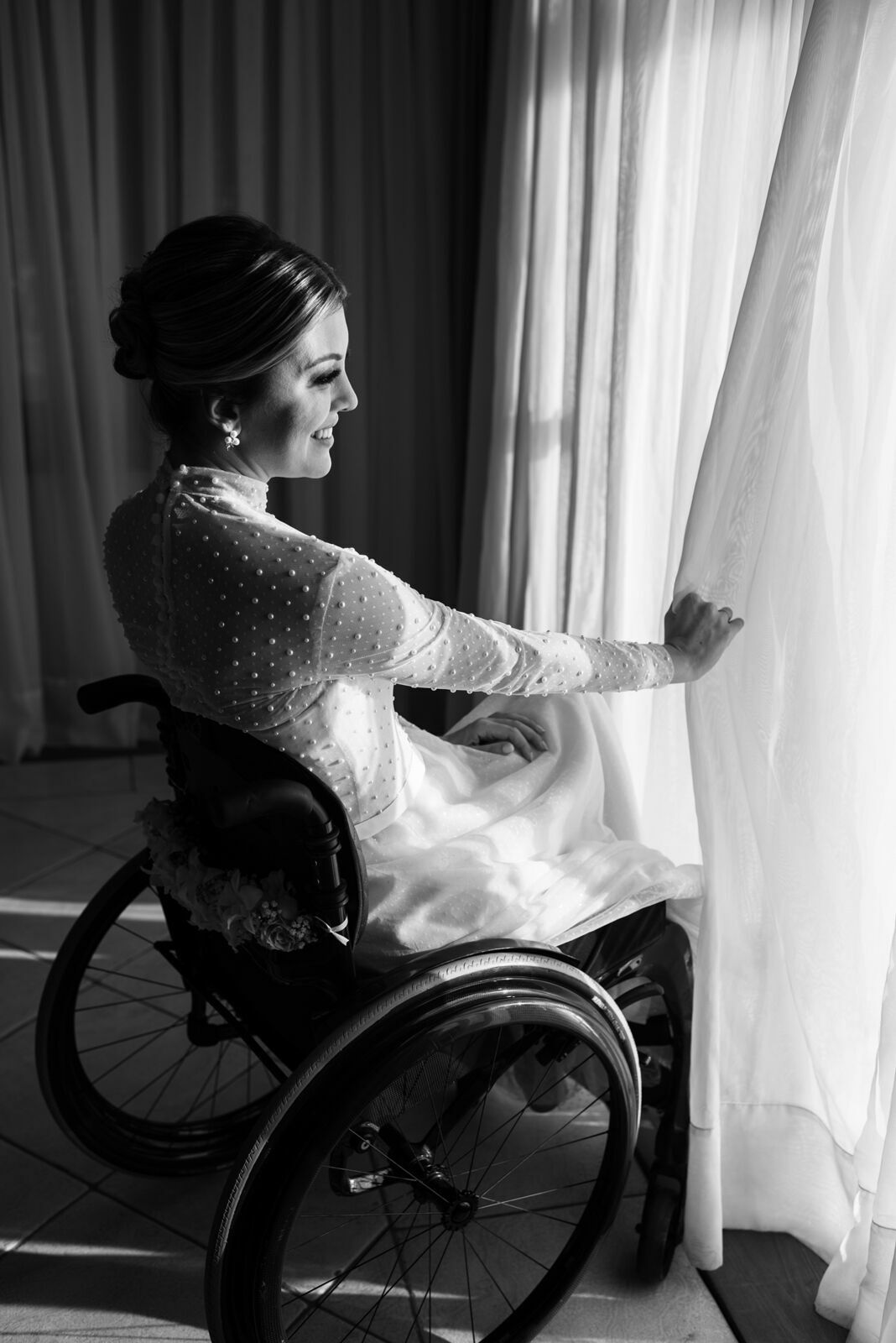 Foto Paraquedista que ficou tetraplégica se casa em uma linda cerimônia em fim de tarde na Fazenda Nova Conceição em Goiás - Raquel e Lages - Imagem 33