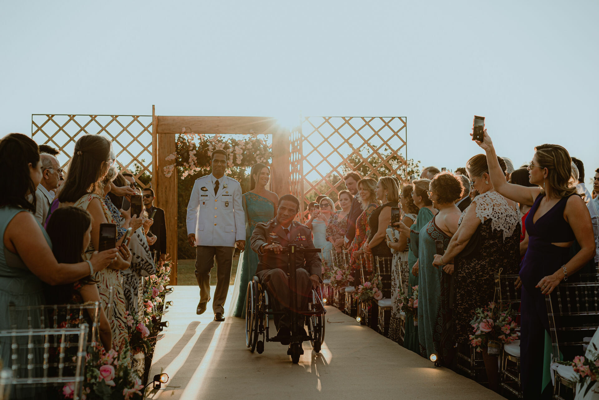 Foto Paraquedista que ficou tetraplégica se casa em uma linda cerimônia em fim de tarde na Fazenda Nova Conceição em Goiás - Raquel e Lages - Imagem 45