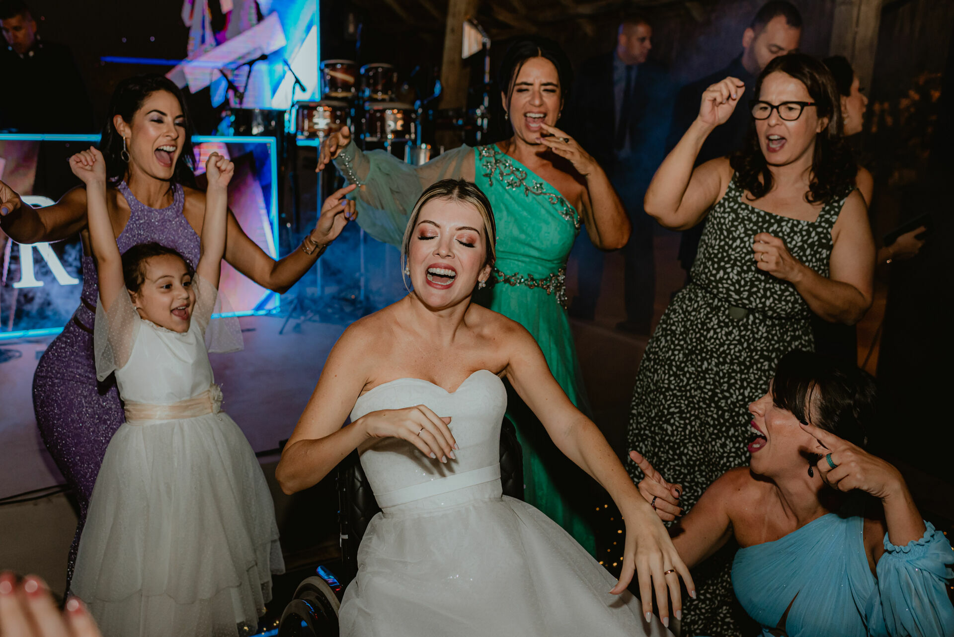Foto Paraquedista que ficou tetraplégica se casa em uma linda cerimônia em fim de tarde na Fazenda Nova Conceição em Goiás - Raquel e Lages - Imagem 114