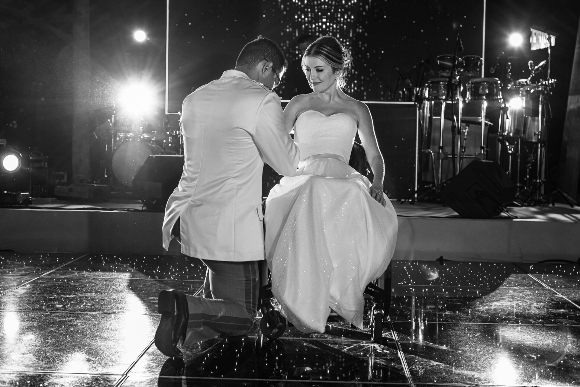 Foto Paraquedista que ficou tetraplégica se casa em uma linda cerimônia em fim de tarde na Fazenda Nova Conceição em Goiás - Raquel e Lages - Imagem 107