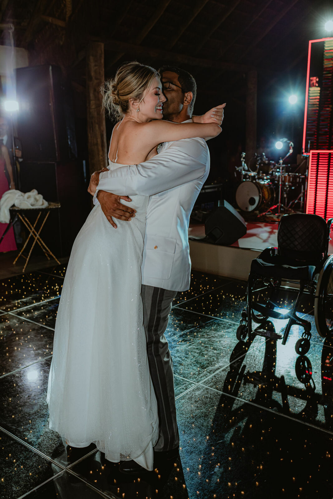 Foto Paraquedista que ficou tetraplégica se casa em uma linda cerimônia em fim de tarde na Fazenda Nova Conceição em Goiás - Raquel e Lages - Imagem 111