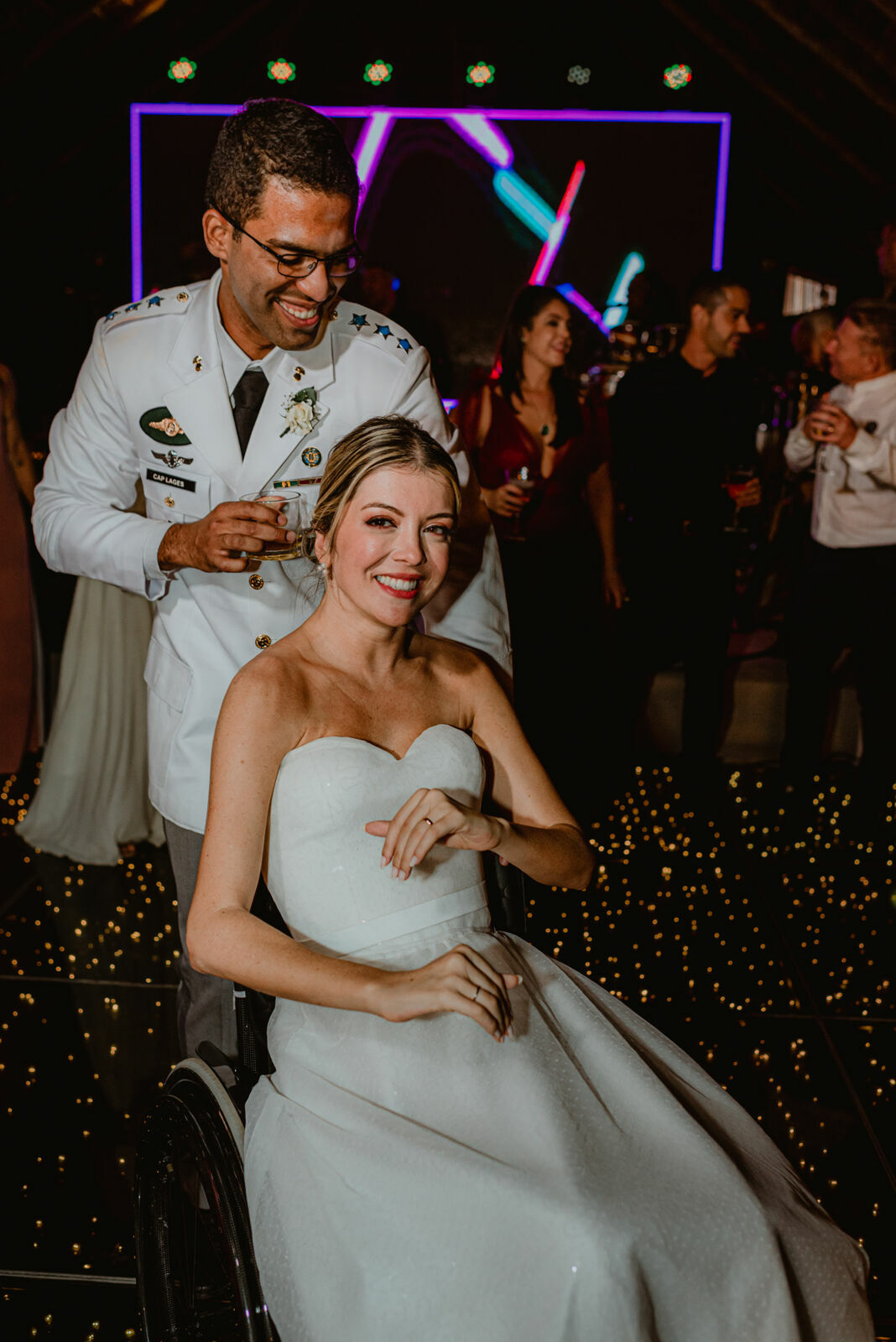 Foto Paraquedista que ficou tetraplégica se casa em uma linda cerimônia em fim de tarde na Fazenda Nova Conceição em Goiás - Raquel e Lages - Imagem 115