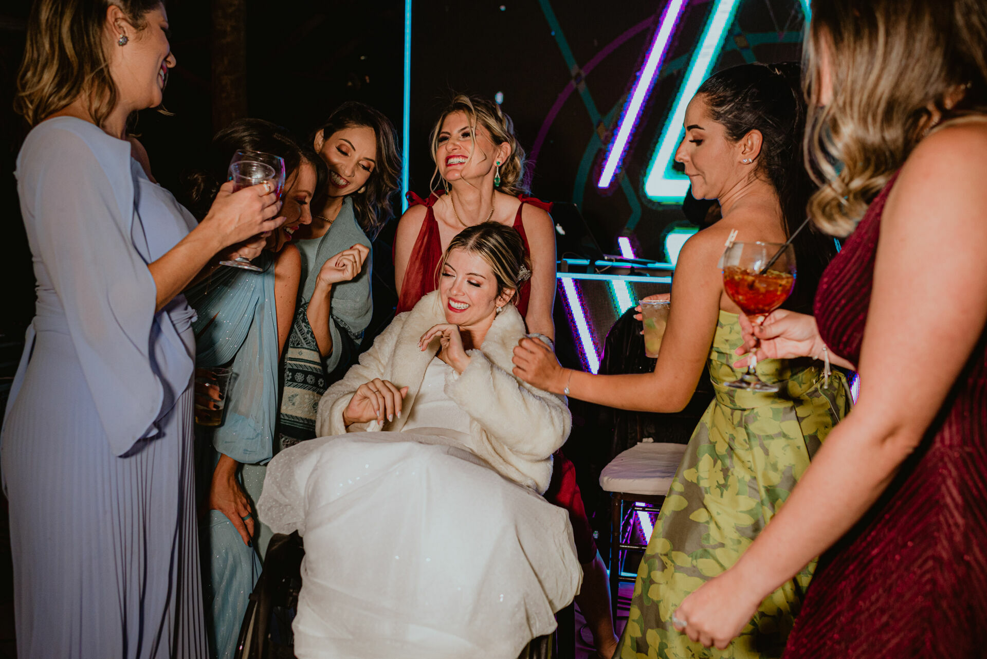 Foto Paraquedista que ficou tetraplégica se casa em uma linda cerimônia em fim de tarde na Fazenda Nova Conceição em Goiás - Raquel e Lages - Imagem 125
