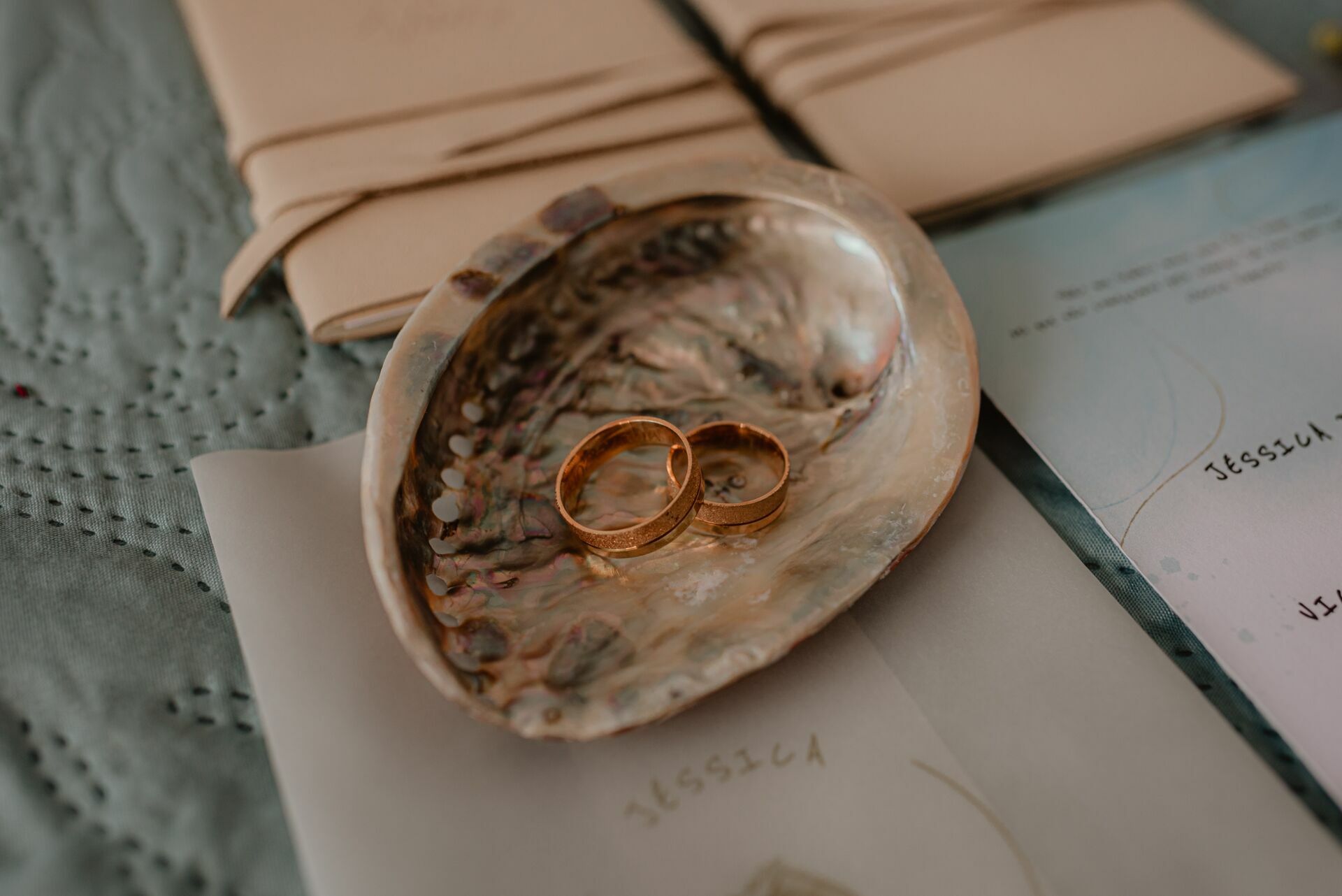 Foto Elopement Wedding em Arraial do Cabo com uma vista para o mar - Jéssica e Victor - Imagem 1