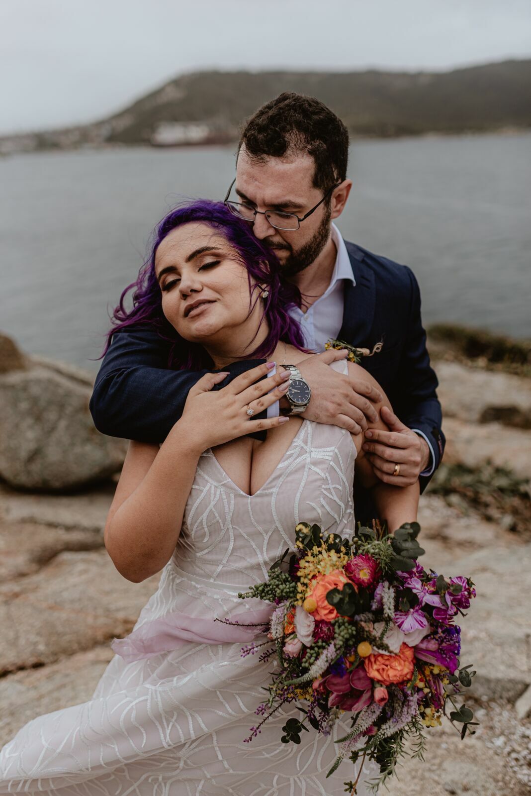 Foto Elopement Wedding em Arraial do Cabo com uma vista para o mar - Jéssica e Victor - Imagem 72