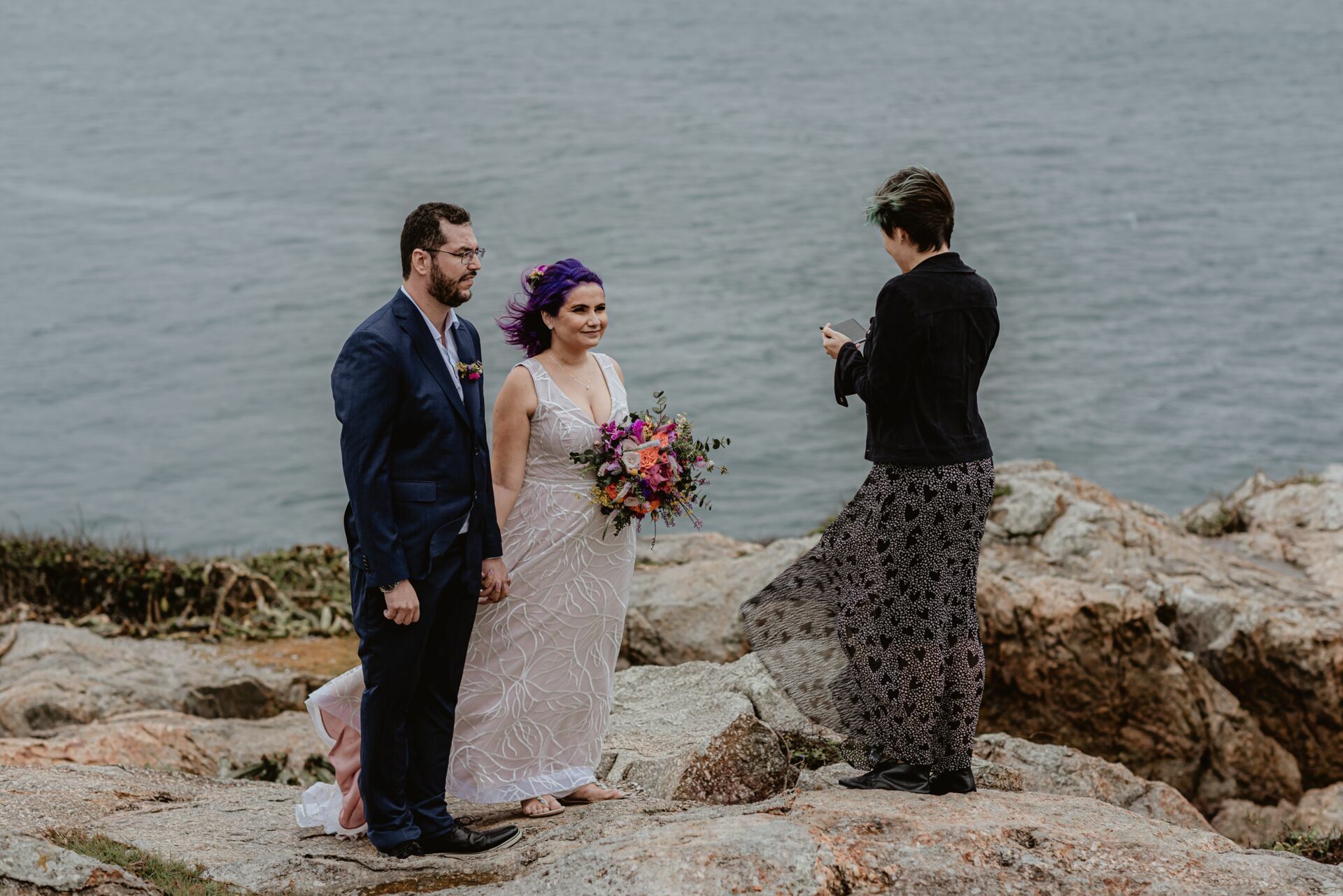 Foto Elopement Wedding em Arraial do Cabo com uma vista para o mar - Jéssica e Victor - Imagem 54