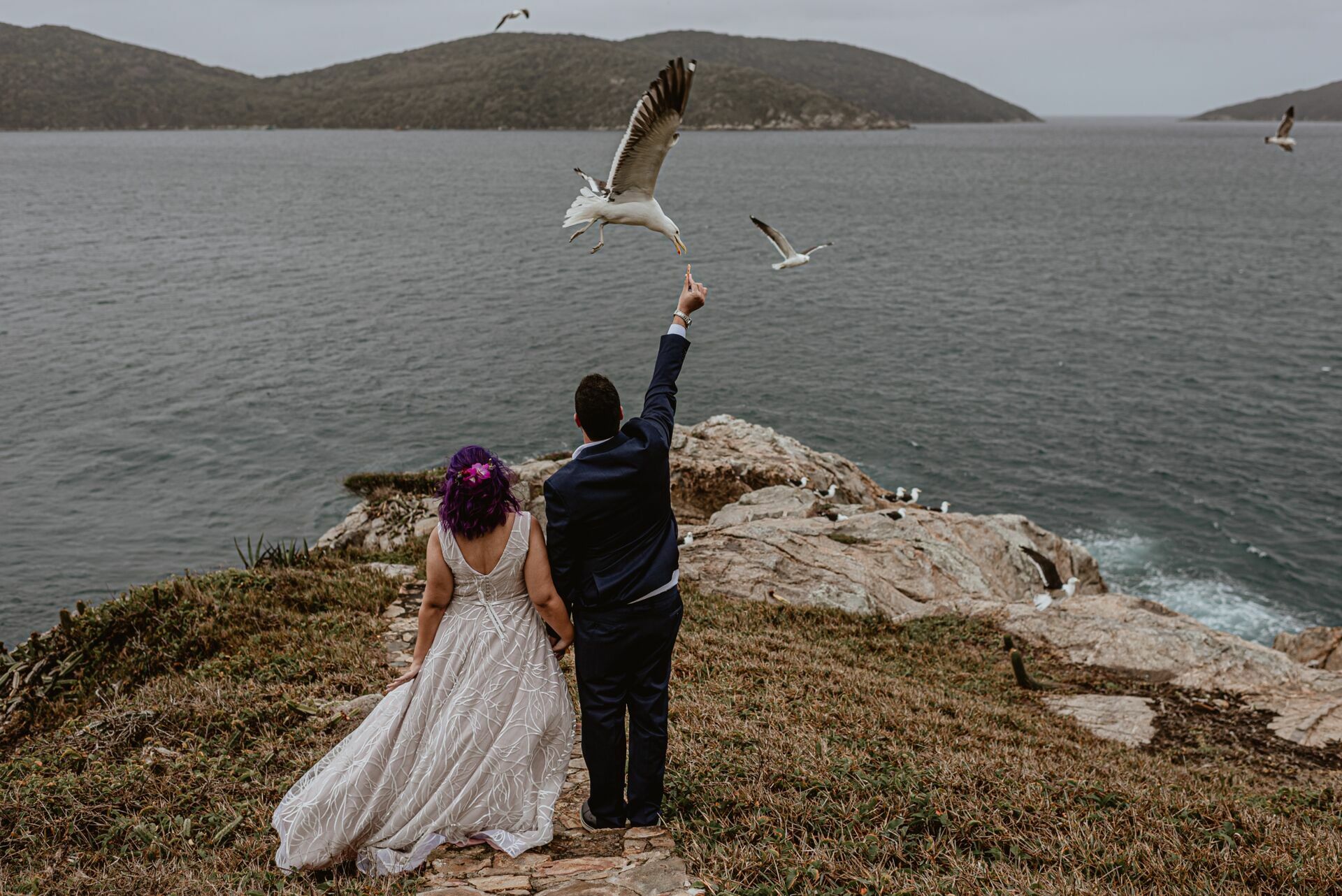 Foto Elopement Wedding em Arraial do Cabo com uma vista para o mar - Jéssica e Victor - Imagem 81