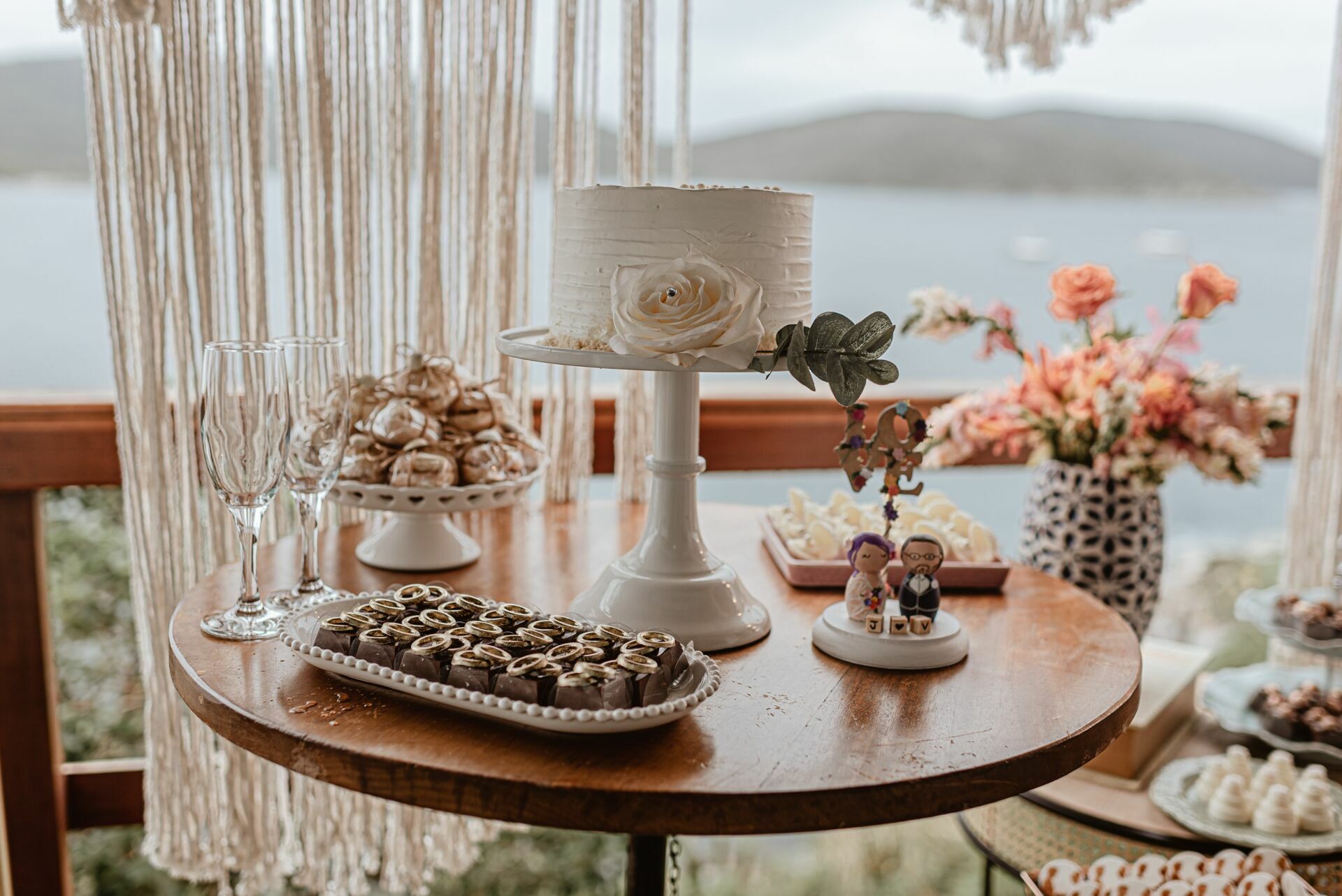 Foto Elopement Wedding em Arraial do Cabo com uma vista para o mar - Jéssica e Victor - Imagem 84