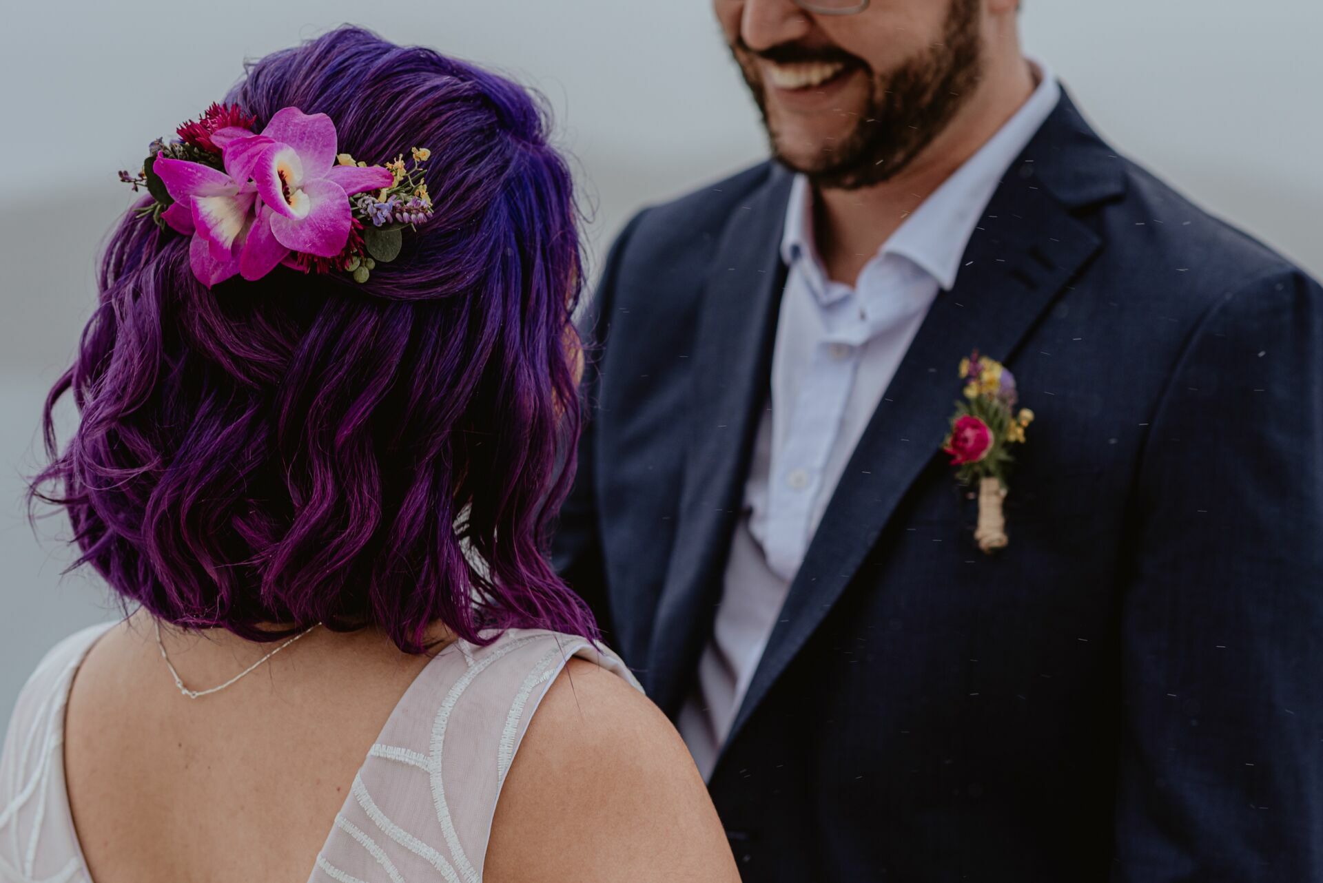 Foto Elopement Wedding em Arraial do Cabo com uma vista para o mar - Jéssica e Victor - Imagem 46
