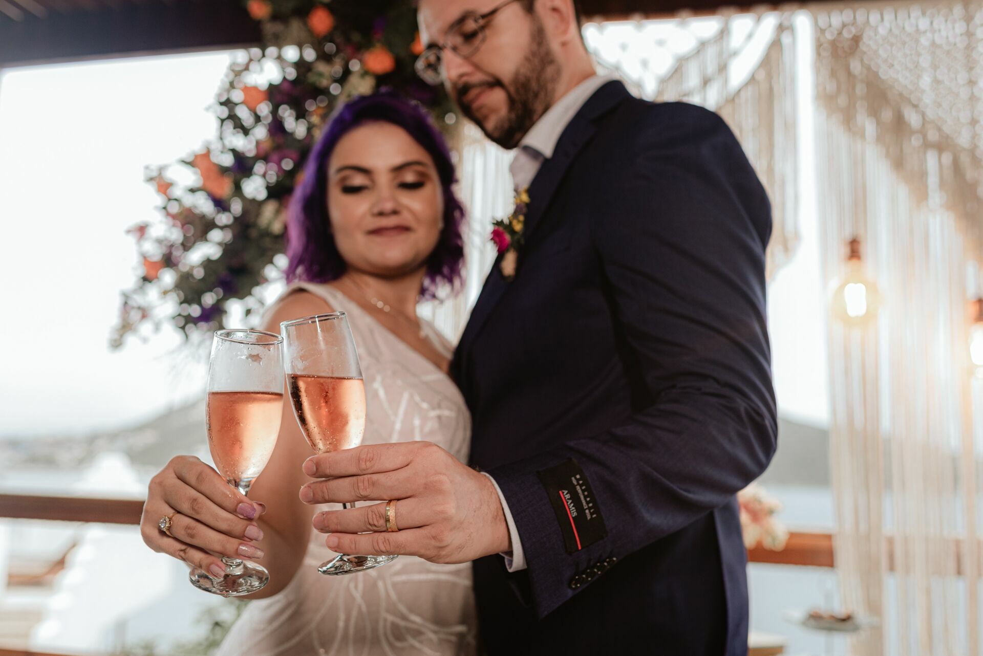 Foto Elopement Wedding em Arraial do Cabo com uma vista para o mar - Jéssica e Victor - Imagem 89
