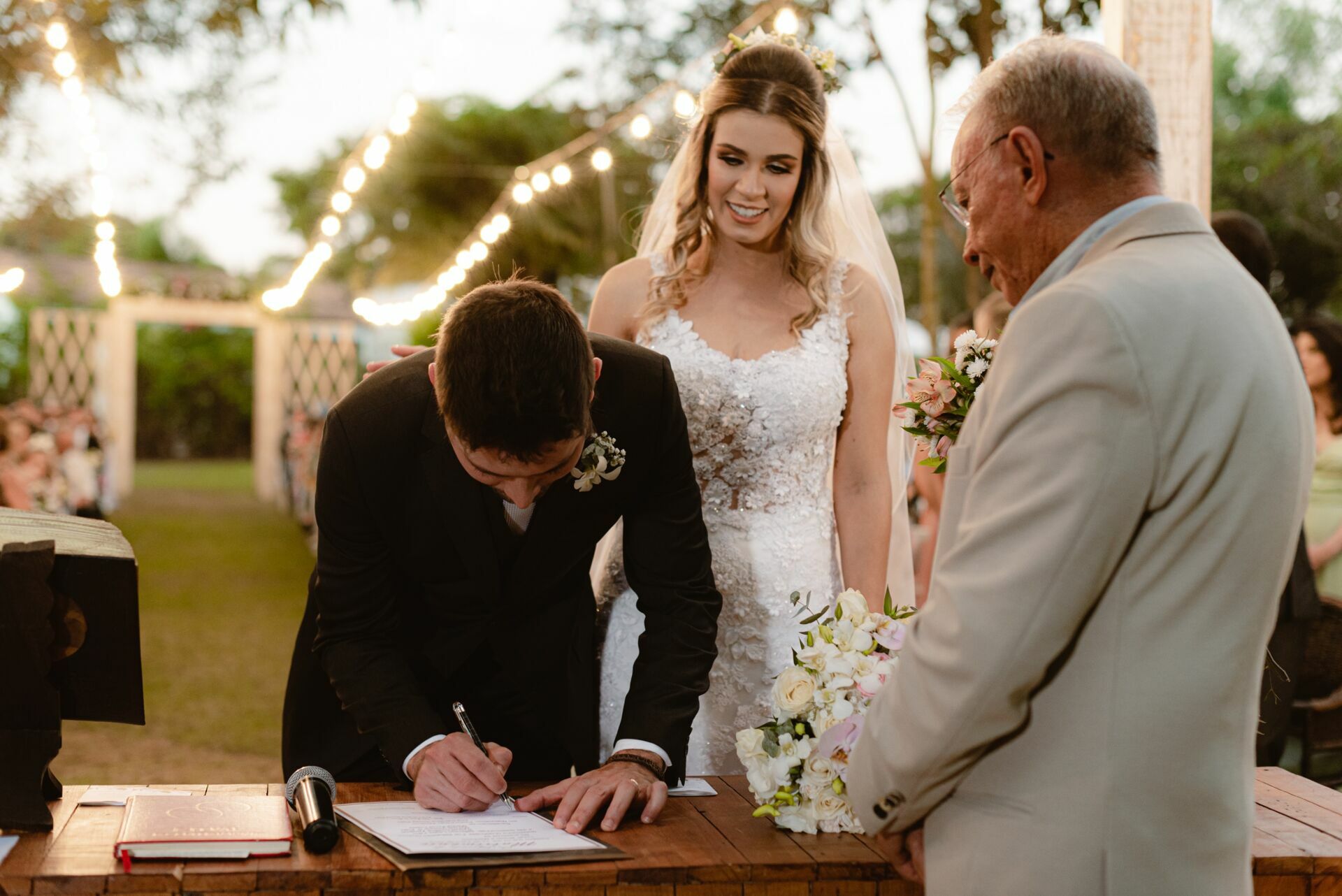 Foto Casamento Rústico em Fim de Tarde no Restaurante Brioso e Manhoso em Goiás - Ana e Pedro  - Imagem 48