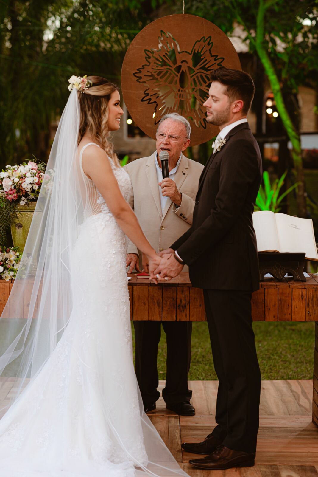 Foto Casamento Rústico em Fim de Tarde no Restaurante Brioso e Manhoso em Goiás - Ana e Pedro  - Imagem 39