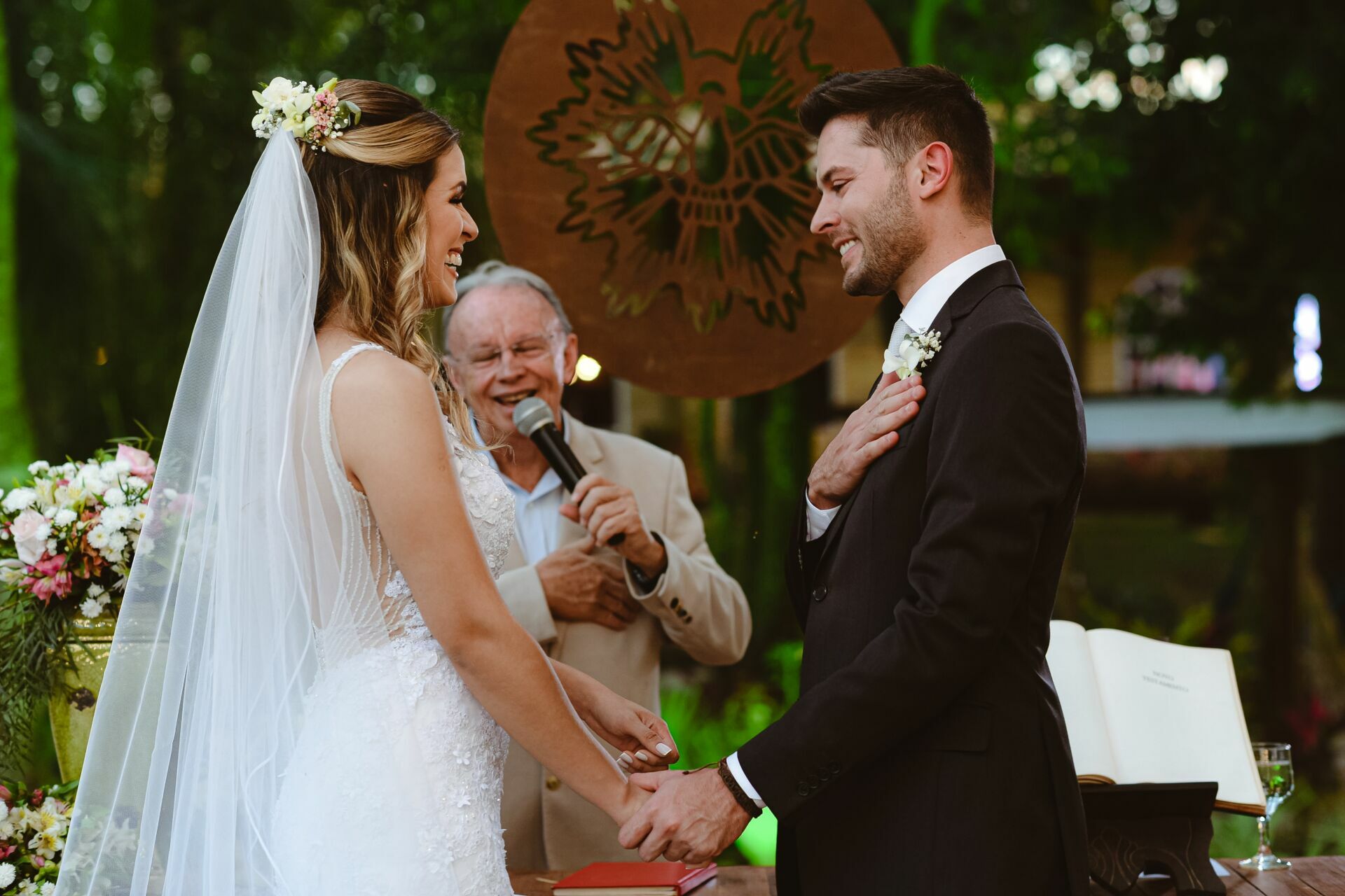 Foto Casamento Rústico em Fim de Tarde no Restaurante Brioso e Manhoso em Goiás - Ana e Pedro  - Imagem 38