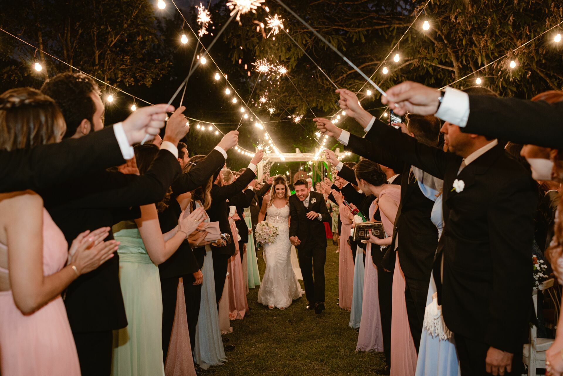Foto Casamento Rústico em Fim de Tarde no Restaurante Brioso e Manhoso em Goiás - Ana e Pedro  - Imagem 50