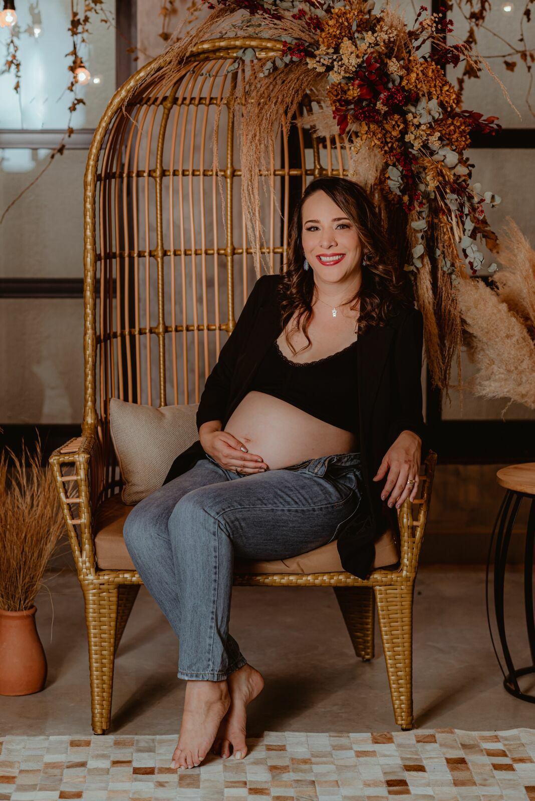 Foto Ensaio Fotográfico de Grávida estiloso no STudio RevoLoft - Larissa e Nathan à espera de Luisa - Imagem 2