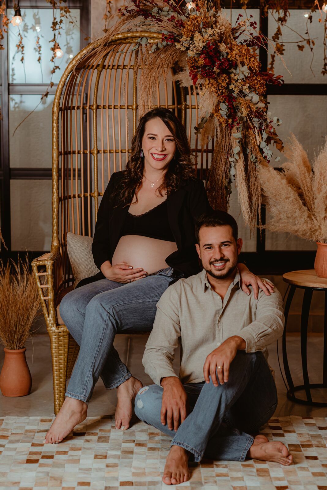 Foto Ensaio Fotográfico de Grávida estiloso no STudio RevoLoft - Larissa e Nathan à espera de Luisa - Imagem 4