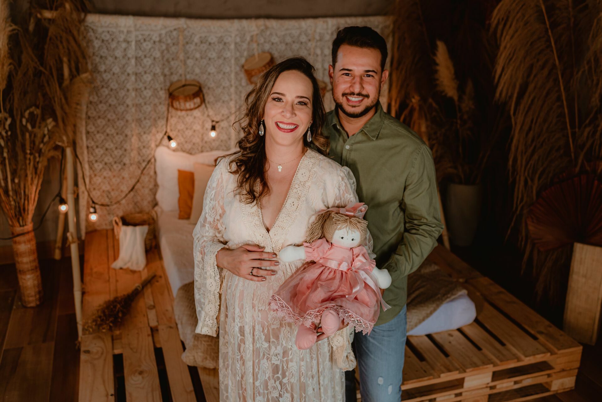 Foto Ensaio Fotográfico de Grávida estiloso no STudio RevoLoft - Larissa e Nathan à espera de Luisa - Imagem 26