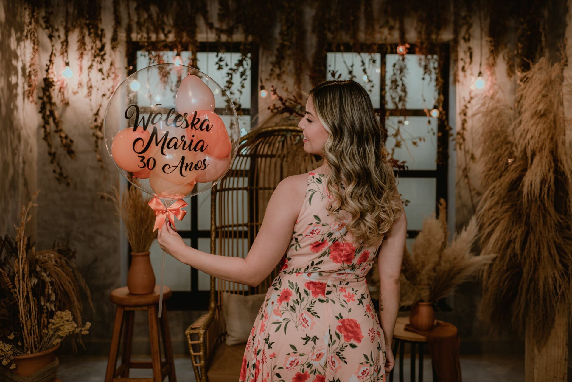 Foto Waleska Ensaio feminino de Aniversário - Studio Revoloft - Imagem 9