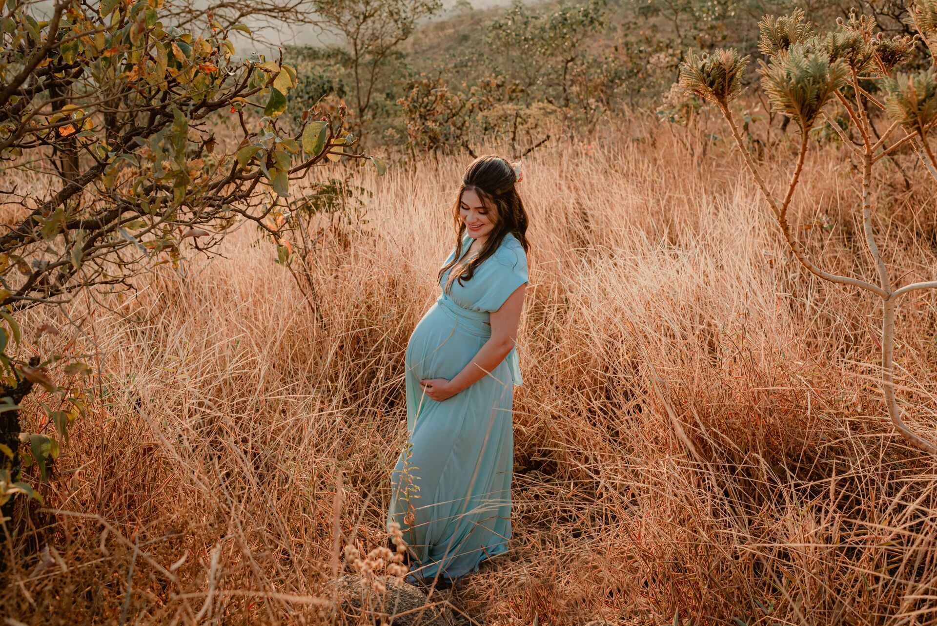 Foto Ensaio Fotográfico de gestante na Cachoeira Usina Velha em Pirenópolis de Goiás - Imagem 45