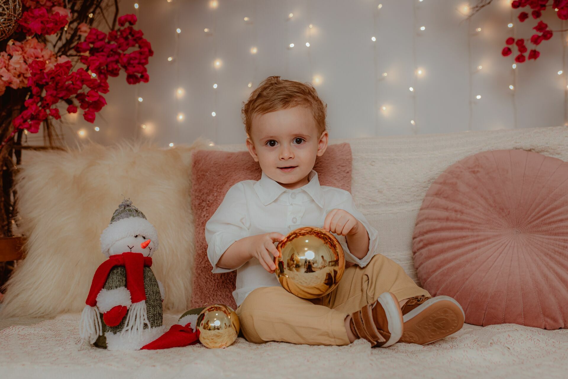 Foto Ensaio fotográfico de Natal no Studio Revoloft - Miguel, Gabrielle e Lúcio Foto Ensaio fotográfico de Natal no Studio Revoloft - Miguel, Gabrielle e Lúcio - Imagem 1