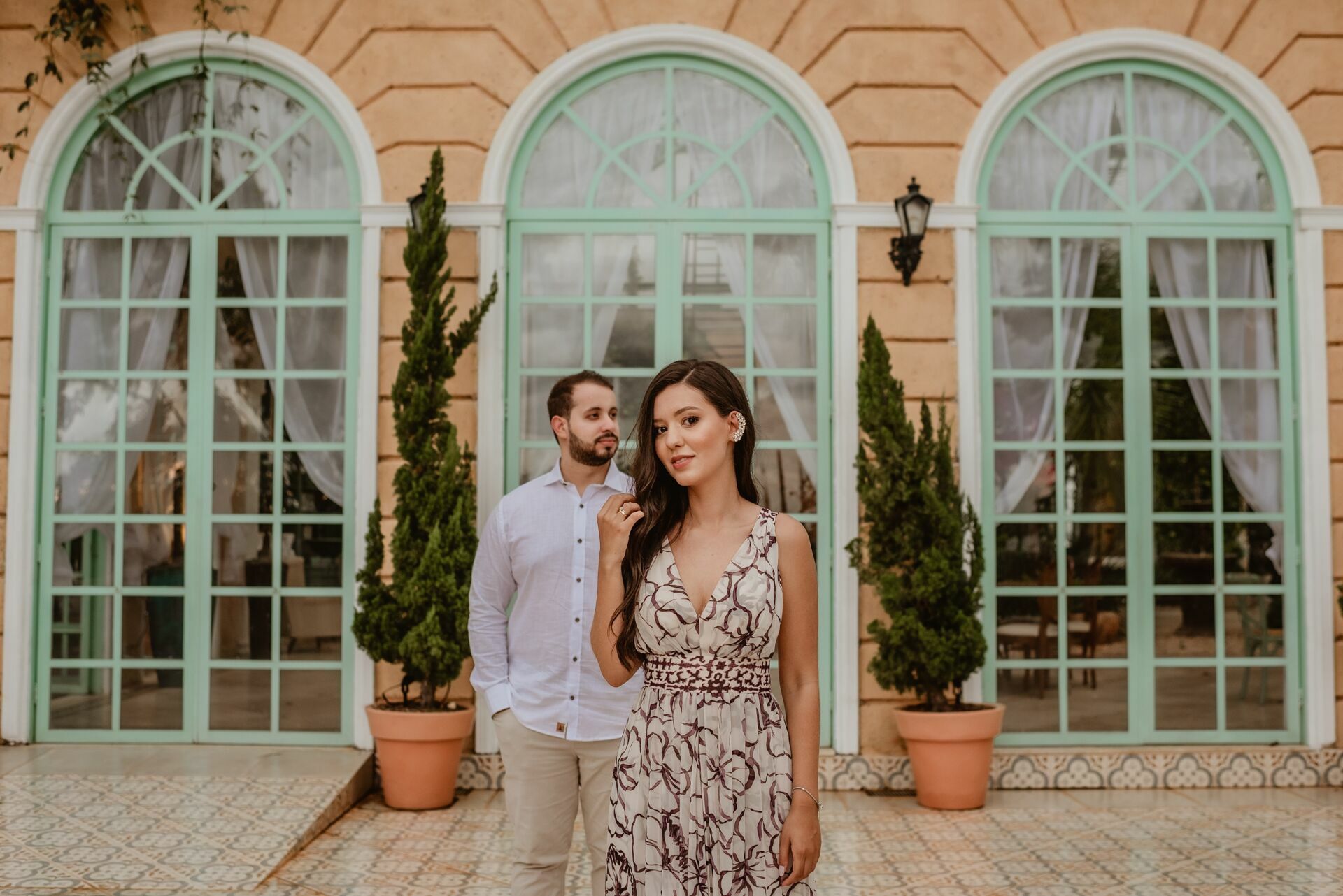 Foto Pré-wedding romântico com bike e flores na Villa Giardini DF - Karine e Gabriel Foto Pré-wedding romântico com bike e flores na Villa Giardini DF - Karine e Gabriel - Imagem 125