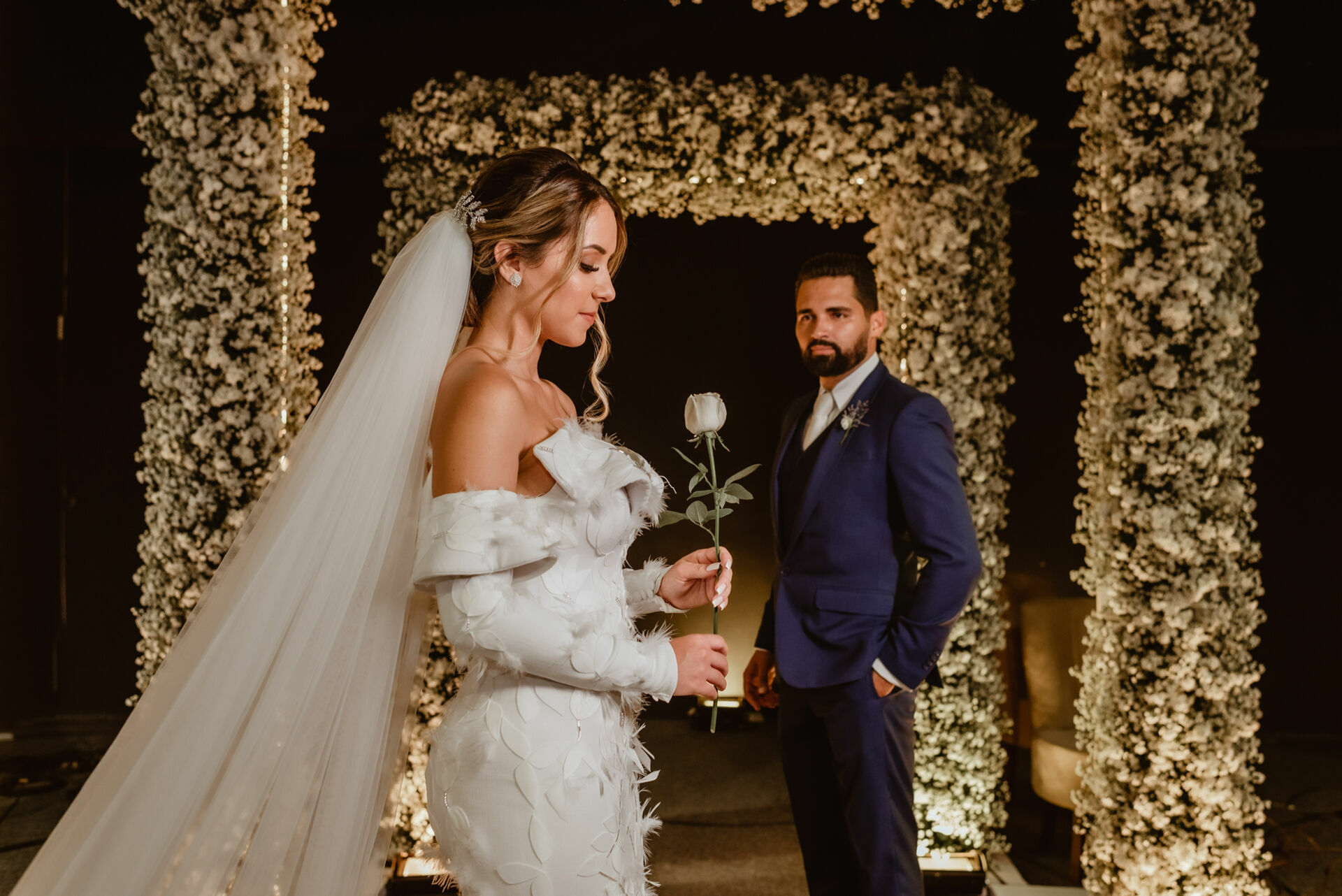 Foto Um casamento recheado de emoção e verdade - Flaviane e Ananias Foto Um casamento recheado de emoção e verdade - Flaviane e Ananias - Imagem 176