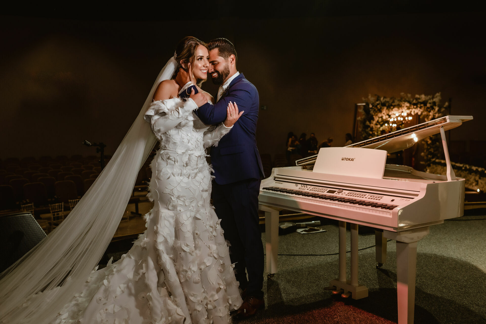 Foto Um casamento recheado de emoção e verdade - Flaviane e Ananias Foto Um casamento recheado de emoção e verdade - Flaviane e Ananias - Imagem 170