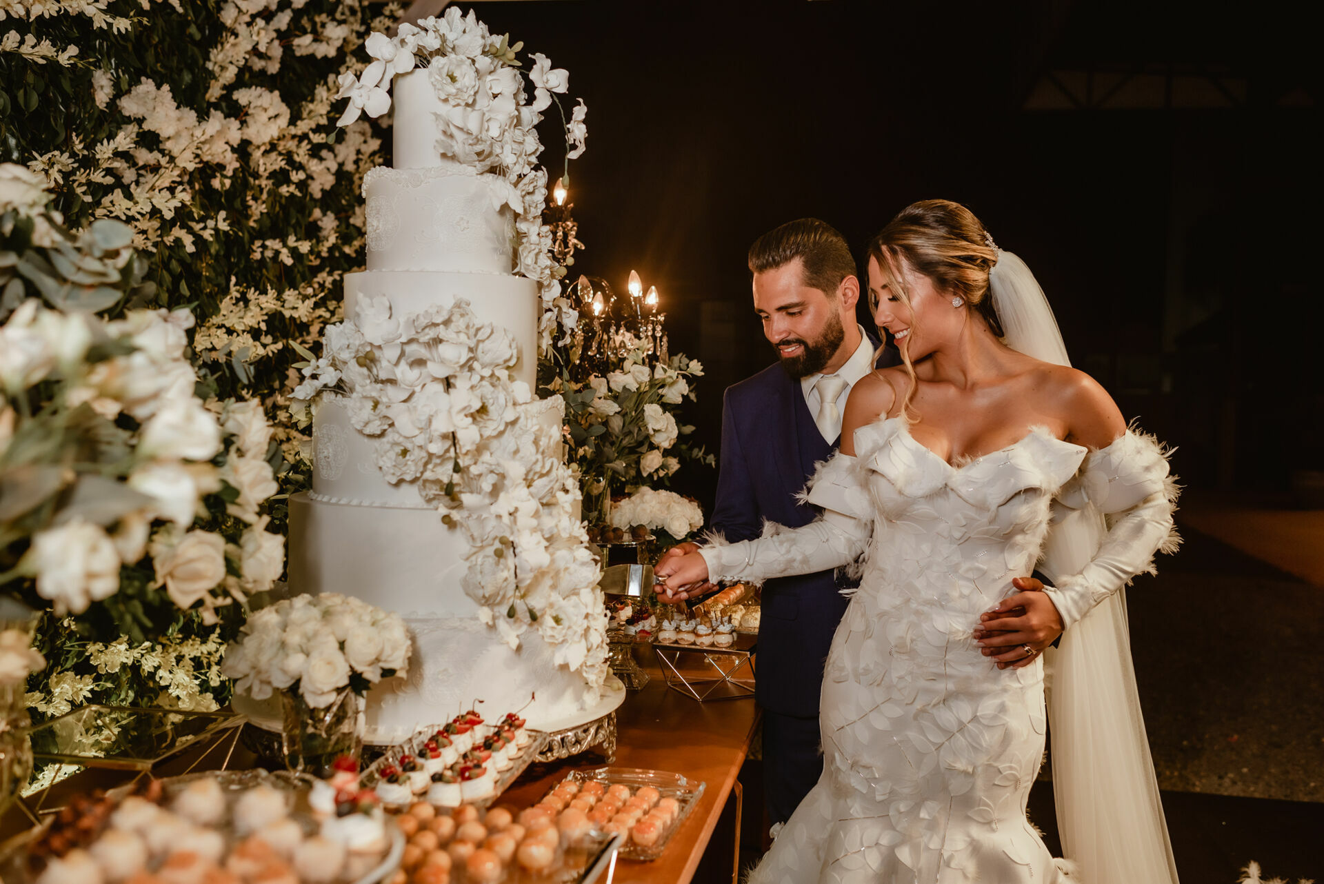 Foto Um casamento recheado de emoção e verdade - Flaviane e Ananias Foto Um casamento recheado de emoção e verdade - Flaviane e Ananias - Imagem 193