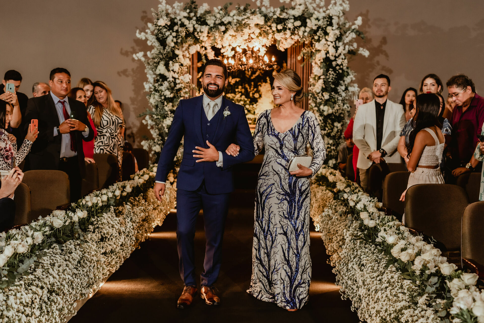 Foto Um casamento recheado de emoção e verdade - Flaviane e Ananias Foto Um casamento recheado de emoção e verdade - Flaviane e Ananias - Imagem 69