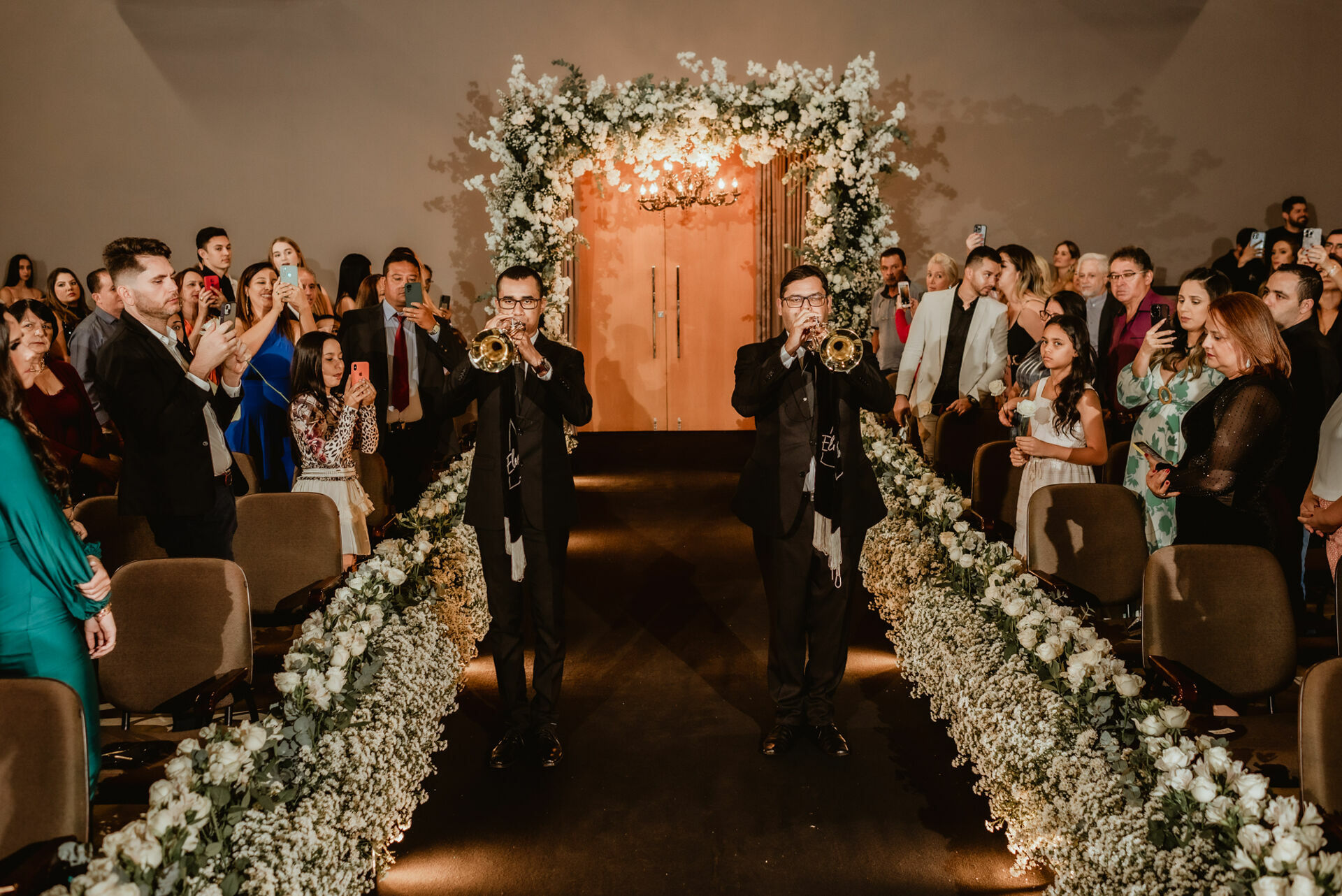 Foto Um casamento recheado de emoção e verdade - Flaviane e Ananias Foto Um casamento recheado de emoção e verdade - Flaviane e Ananias - Imagem 80
