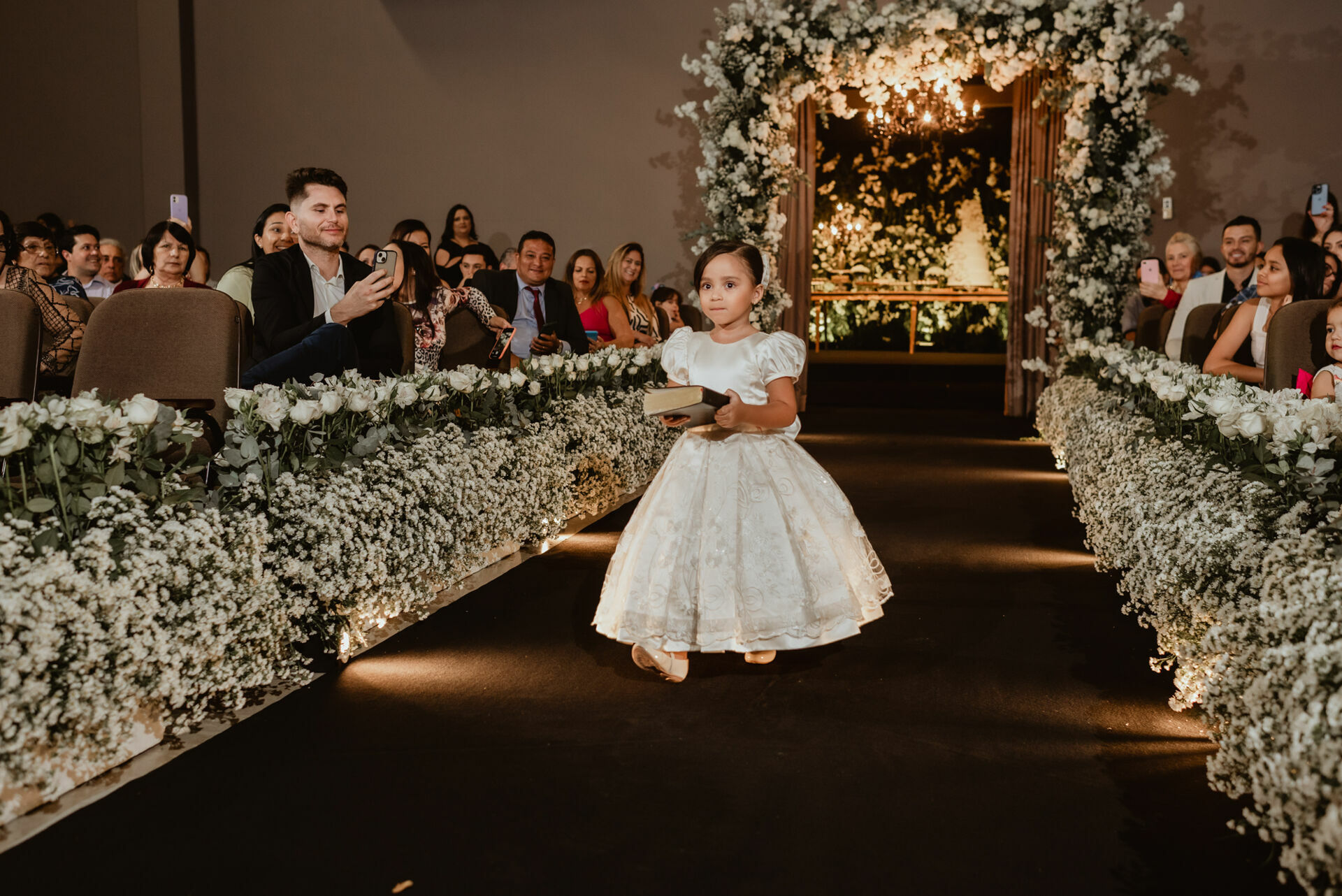 Foto Um casamento recheado de emoção e verdade - Flaviane e Ananias Foto Um casamento recheado de emoção e verdade - Flaviane e Ananias - Imagem 63
