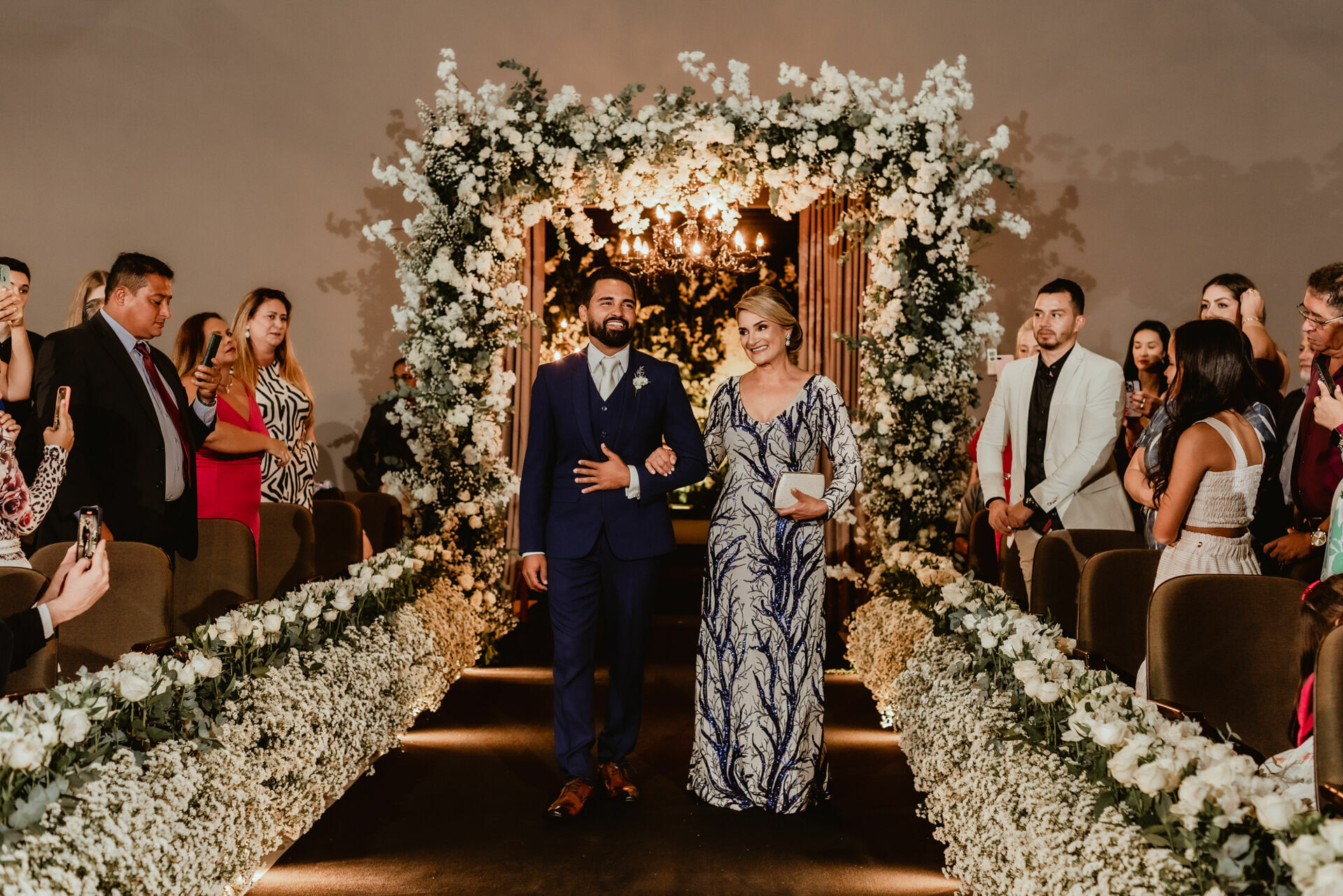 Foto Um casamento recheado de emoção e verdade - Flaviane e Ananias Foto Um casamento recheado de emoção e verdade - Flaviane e Ananias - Imagem 68