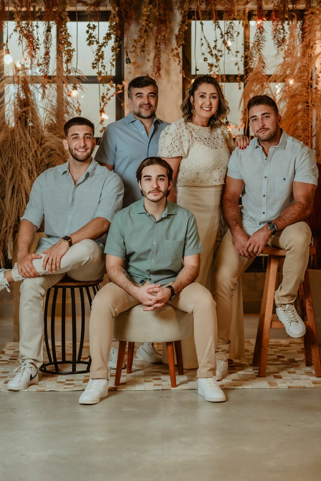 Foto Ensaio Fotográfico de família no Estúdio Revoloft em Anápolis Go - Silvianete e família Foto Ensaio Fotográfico de família no Estúdio Revoloft em Anápolis Go - Silvianete e família - Imagem 29