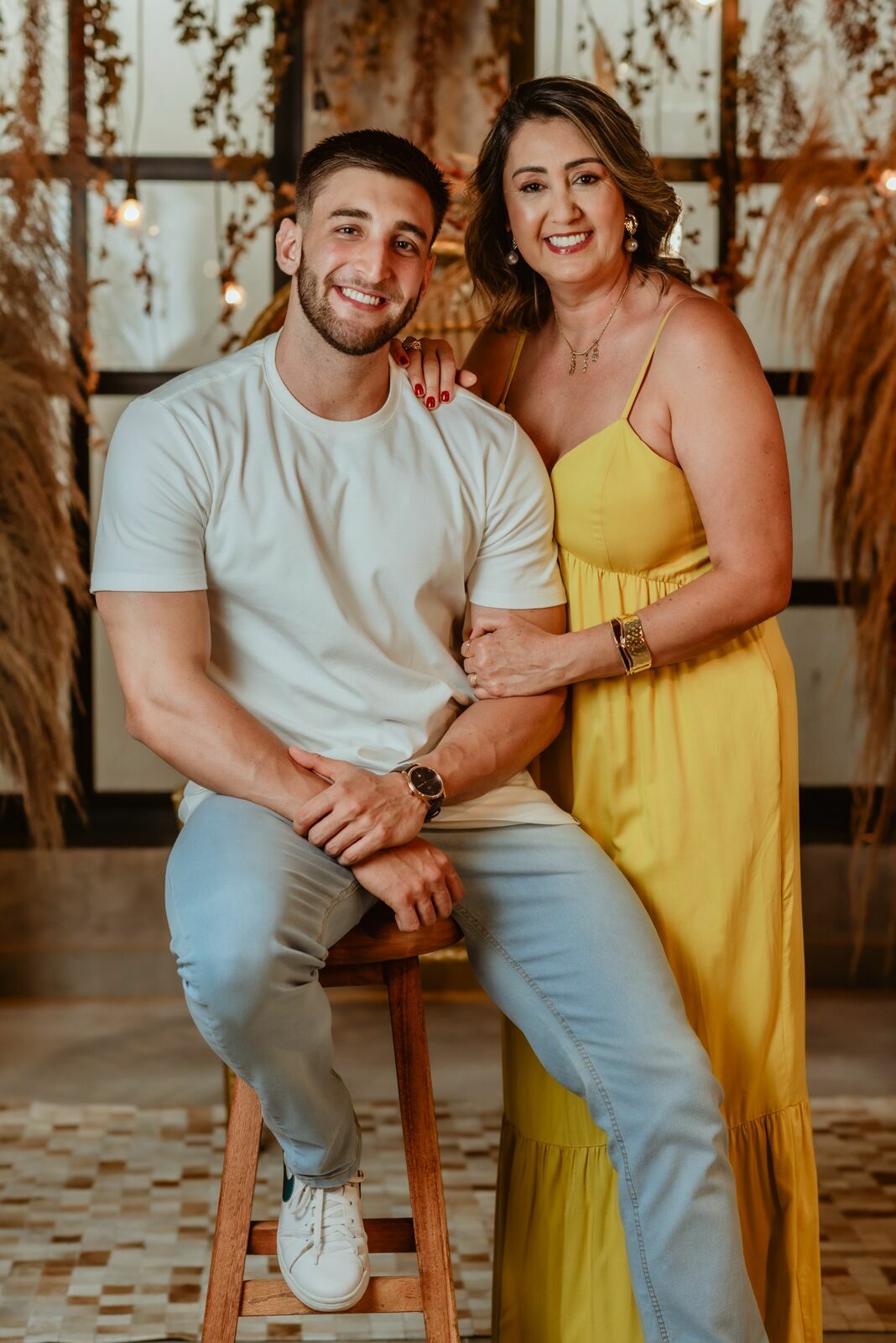 Foto Ensaio Fotográfico de família no Estúdio Revoloft em Anápolis Go - Silvianete e família Foto Ensaio Fotográfico de família no Estúdio Revoloft em Anápolis Go - Silvianete e família - Imagem 15