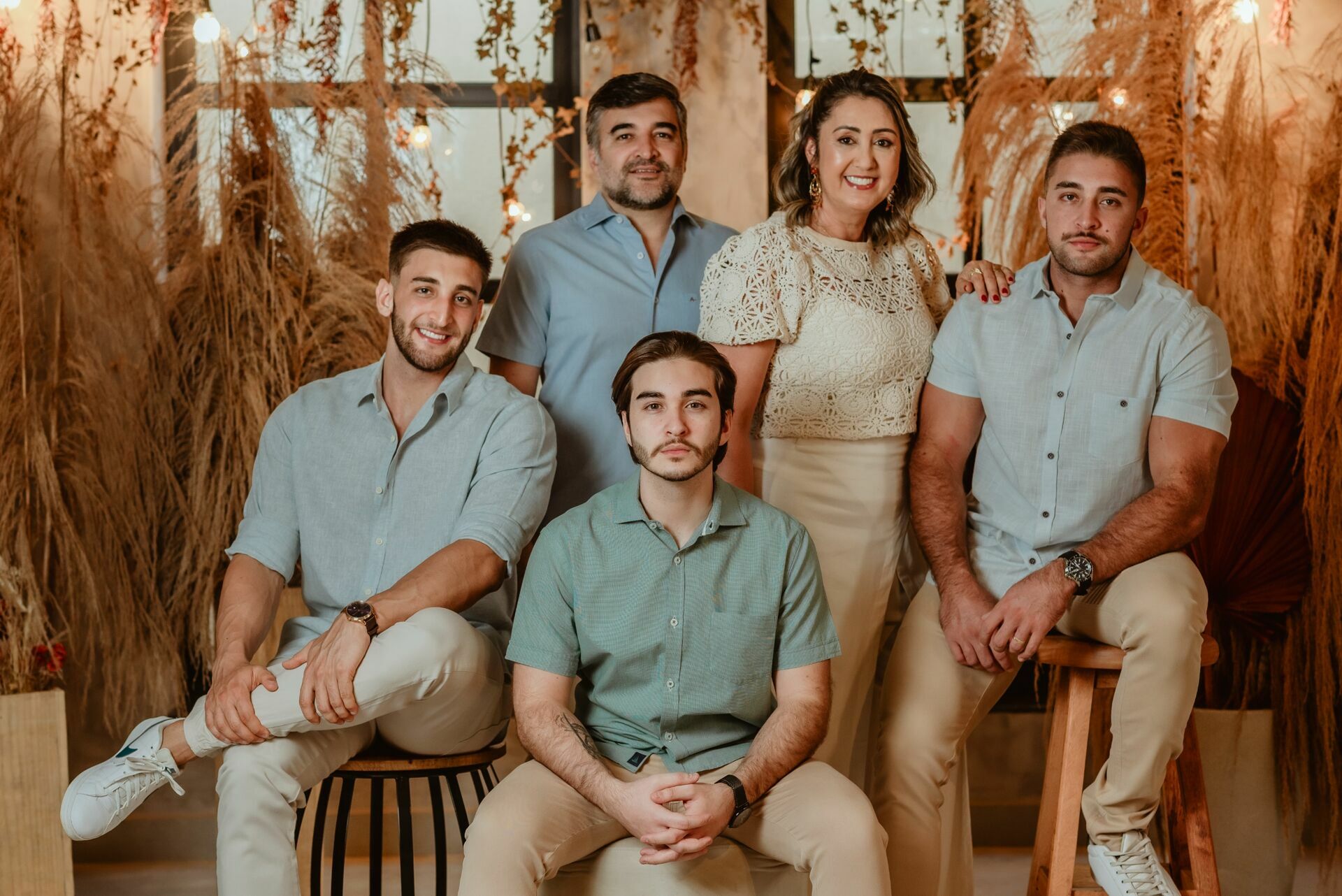 Foto Ensaio Fotográfico de família no Estúdio Revoloft em Anápolis Go - Silvianete e família Foto Ensaio Fotográfico de família no Estúdio Revoloft em Anápolis Go - Silvianete e família - Imagem 28