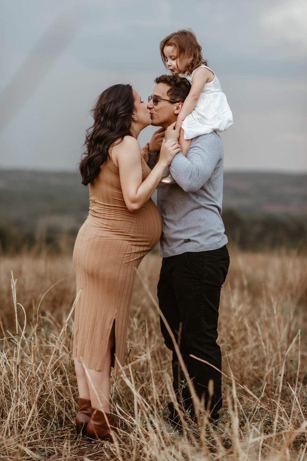 Foto Que tal levar o seu estúdio fotográfico para um local externo? Ensaio de gestante Maria, Marcus e Antonella à espera por Pedro Foto Que tal levar o seu estúdio fotográfico para um local externo? Ensaio de gestante Maria, Marcus e Antonella à espera por Pedro - Imagem 28