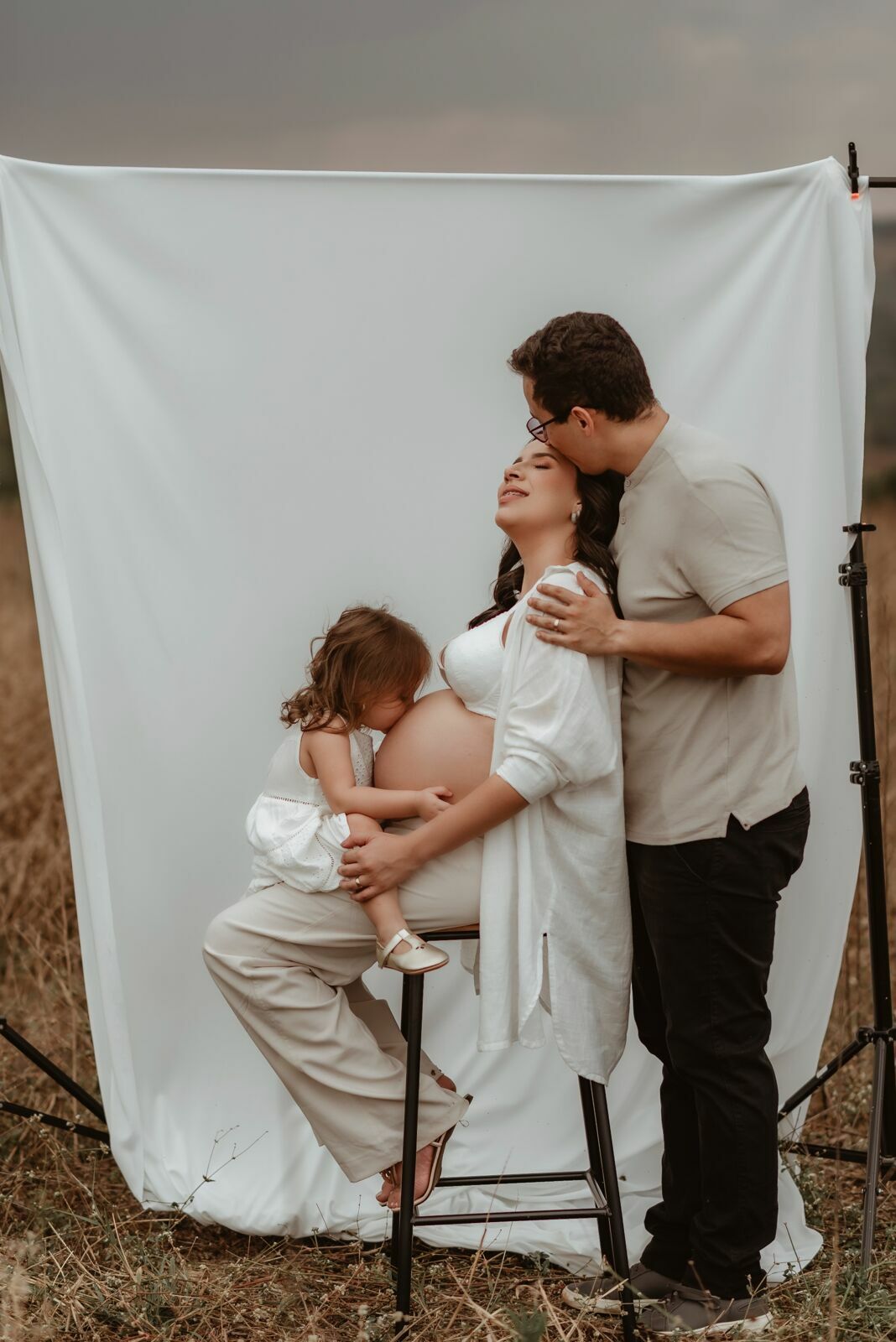 Foto Que tal levar o seu estúdio fotográfico para um local externo? Ensaio de gestante Maria, Marcus e Antonella à espera por Pedro Foto Que tal levar o seu estúdio fotográfico para um local externo? Ensaio de gestante Maria, Marcus e Antonella à espera por Pedro - Imagem 13