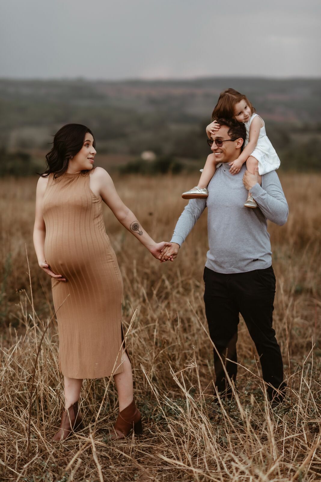 Foto Que tal levar o seu estúdio fotográfico para um local externo? Ensaio de gestante Maria, Marcus e Antonella à espera por Pedro Foto Que tal levar o seu estúdio fotográfico para um local externo? Ensaio de gestante Maria, Marcus e Antonella à espera por Pedro - Imagem 29
