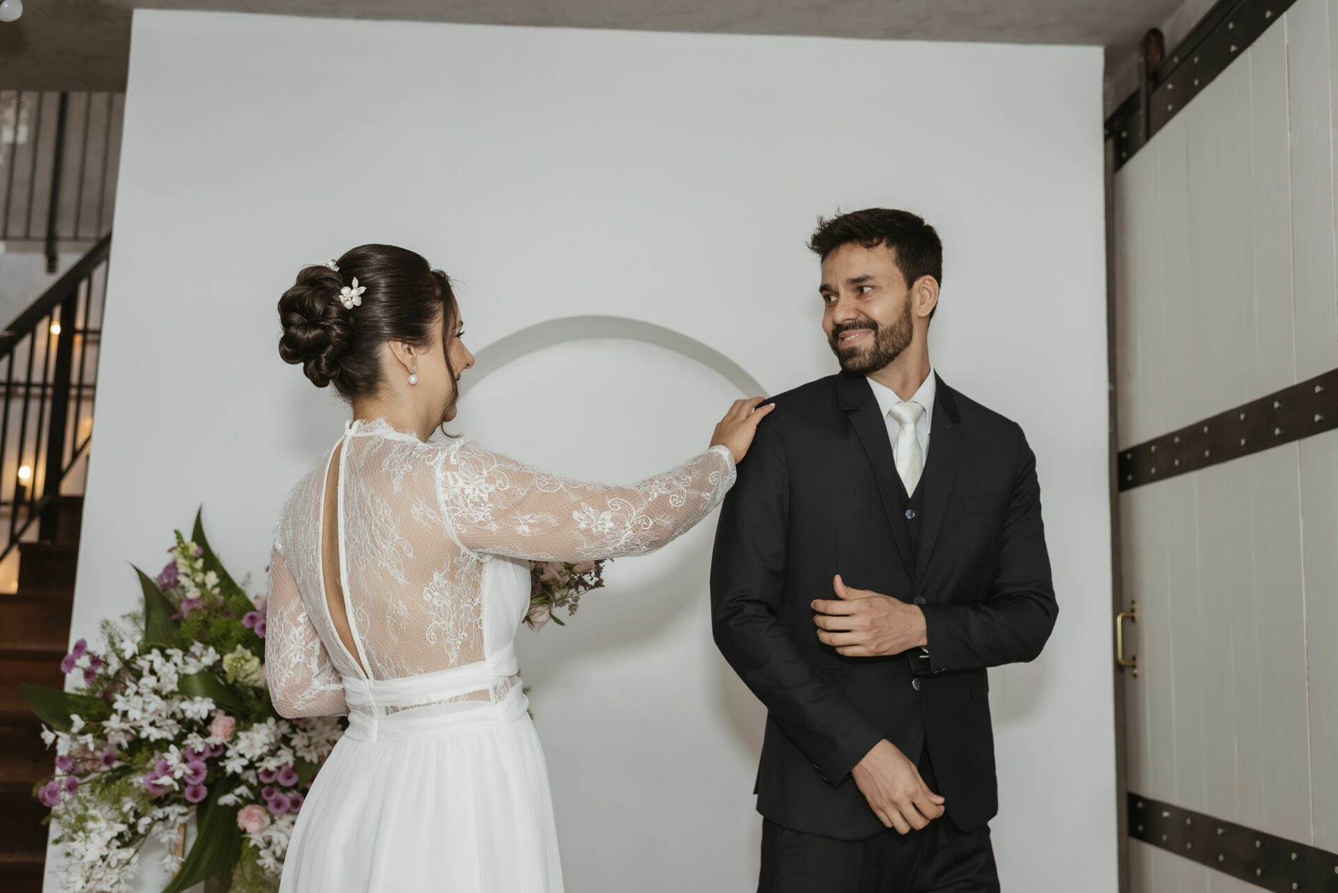 Foto Elopement Wedding ou Casamento a dois no Espaço RevoLoft em Anápolis Go - Cássia e Sidney - Imagem 35
