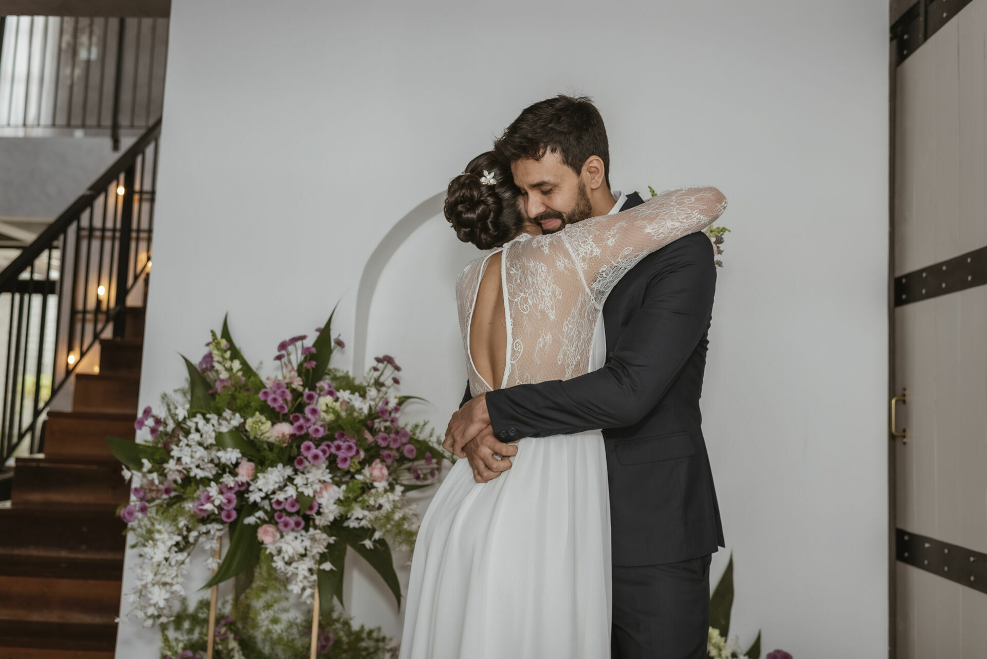 Foto Elopement Wedding ou Casamento a dois no Espaço RevoLoft em Anápolis Go - Cássia e Sidney - Imagem 34