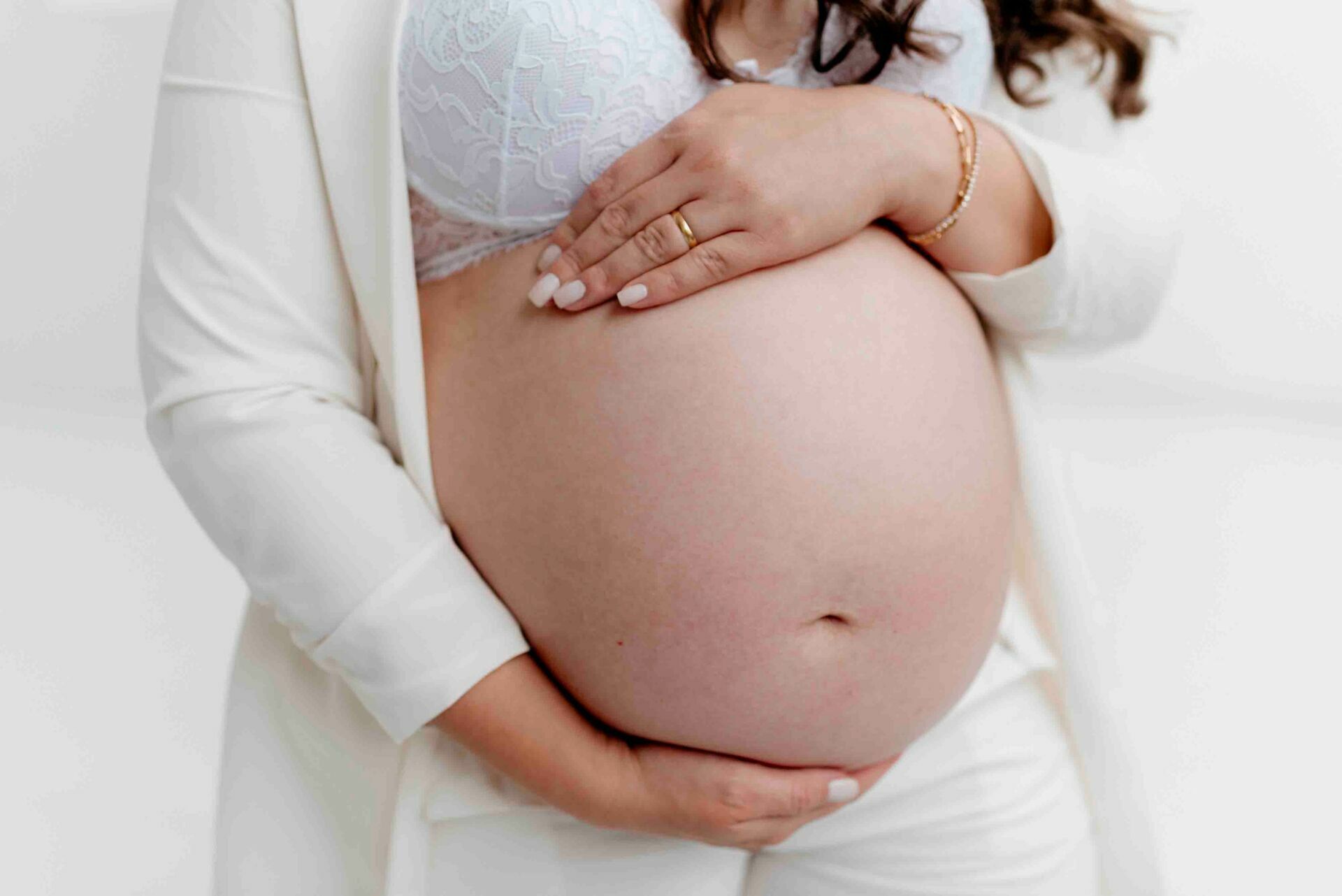 Foto Karol Ensaio gestante Studio LOFT em Anápolis - Imagem 15