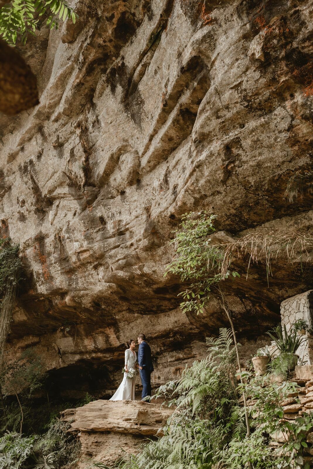 Foto Destination Wedding em fim de tarde na Gruta do Poço Certo - Alfredo Wagner SC Foto Destination Wedding em fim de tarde na Gruta do Poço Certo - Alfredo Wagner SC - Imagem 35