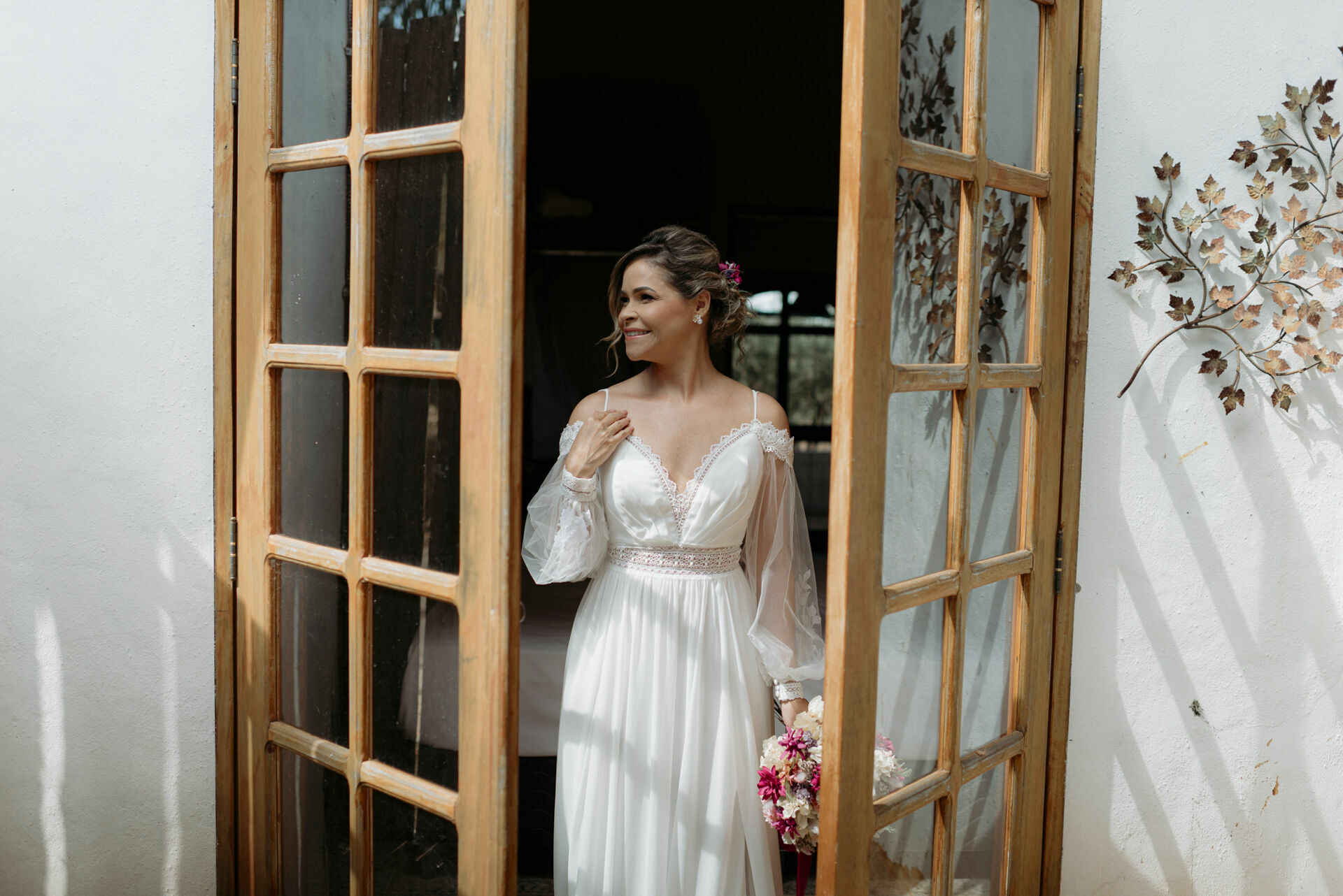 Foto Casamento Intimista em Pirenópolis Go - Cachoeira do Abade - Camila e Adriano - Imagem 17