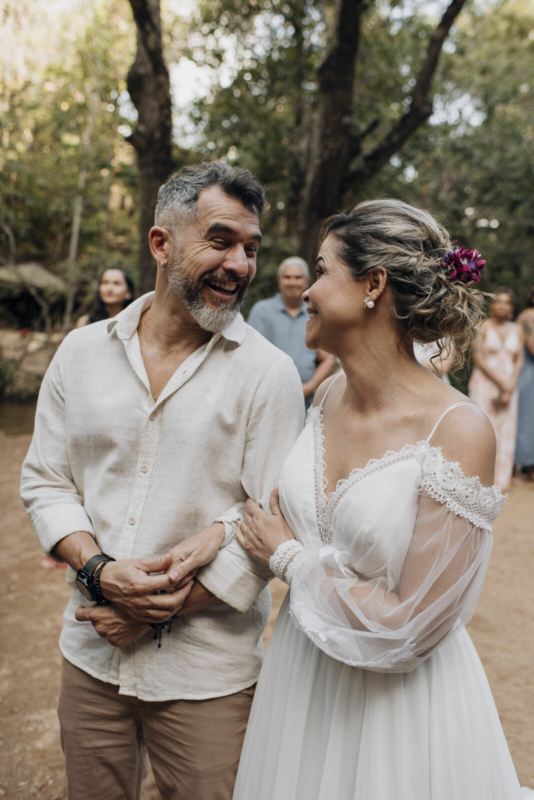 Foto Casamento Intimista em Pirenópolis Go - Cachoeira do Abade - Camila e Adriano - Imagem 39