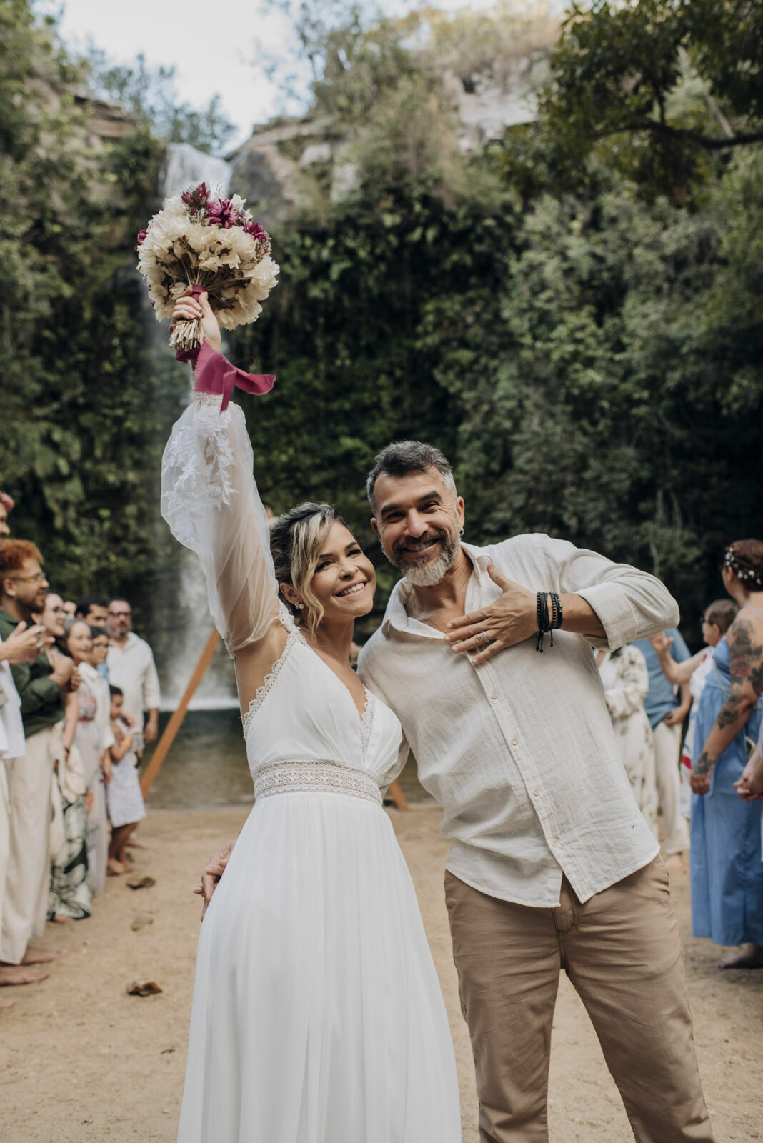 Foto Casamento Intimista em Pirenópolis Go - Cachoeira do Abade - Camila e Adriano - Imagem 72