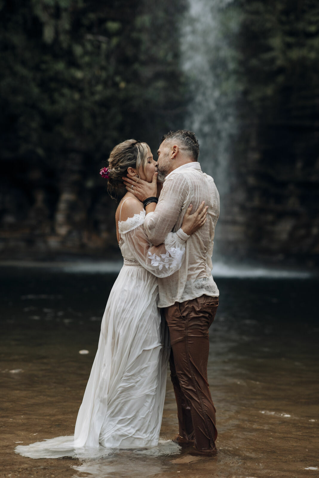 Foto Casamento Intimista em Pirenópolis Go - Cachoeira do Abade - Camila e Adriano - Imagem 145