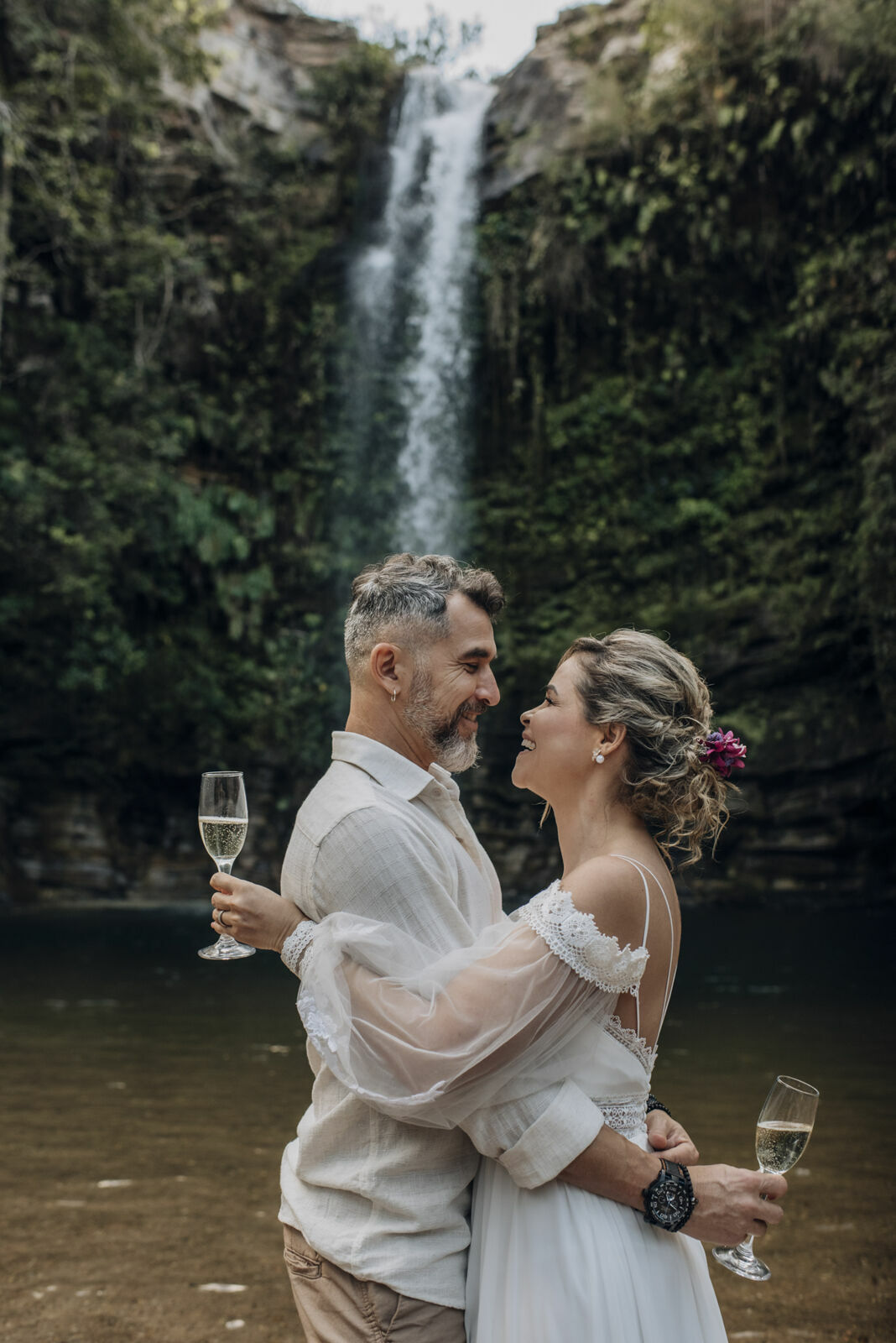 Foto Casamento Intimista em Pirenópolis Go - Cachoeira do Abade - Camila e Adriano - Imagem 111
